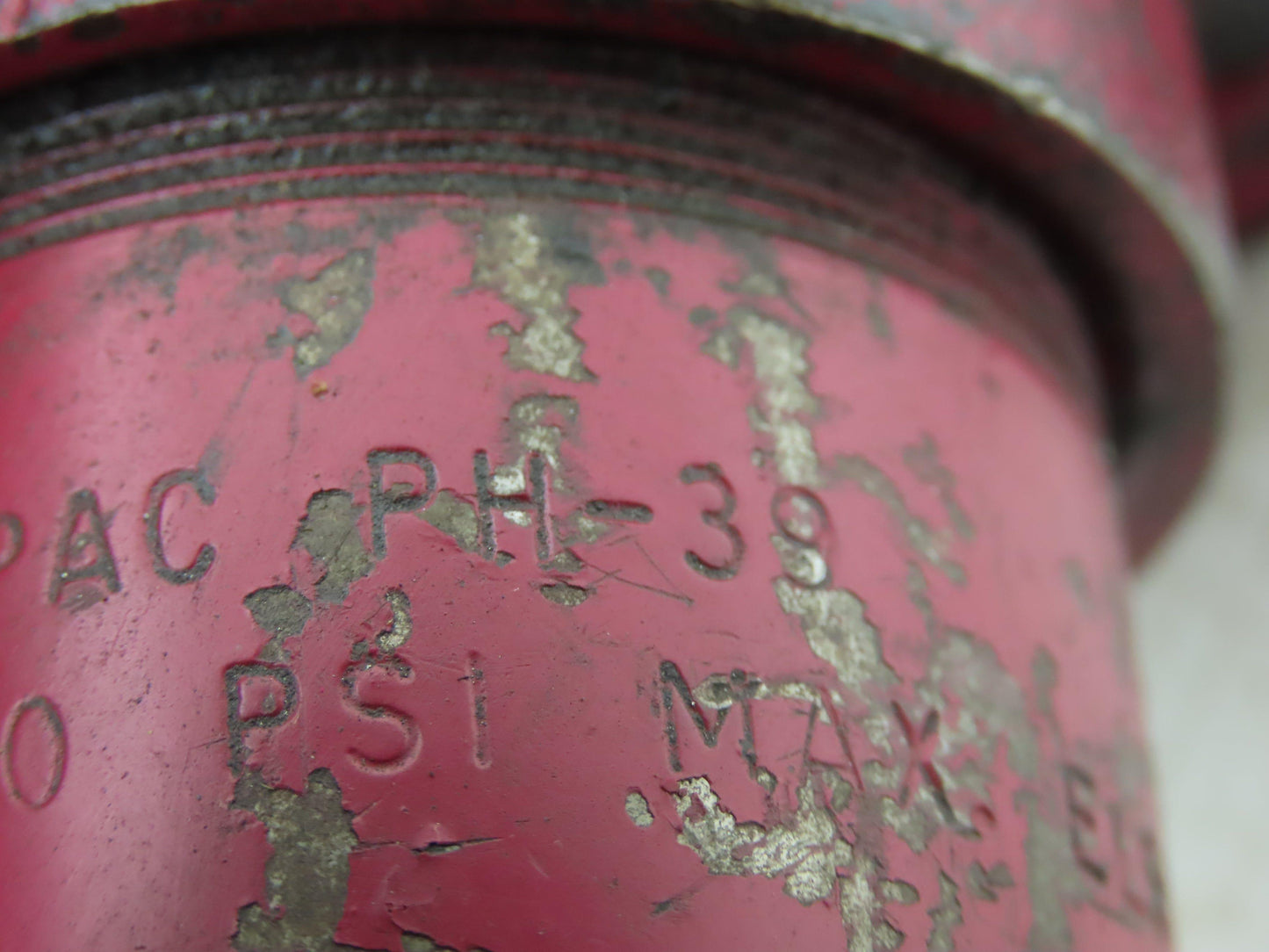 Enerpac P-39 Hydraulic Hand Pump 10,000 PSI Single Stage