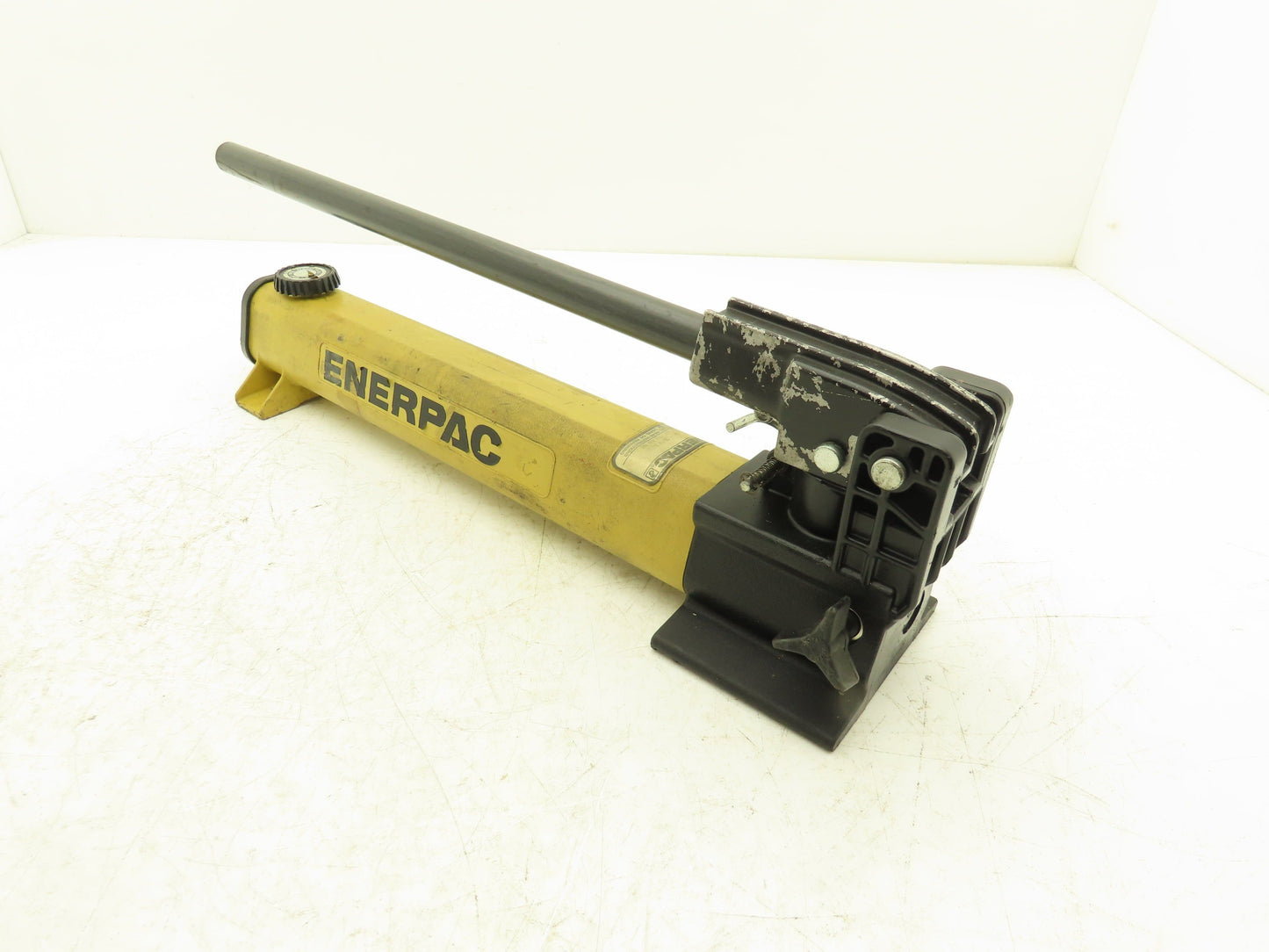 Enerpac P-391 Hydraulic Hand Pump 10,000 PSI Single Stage Lightweight