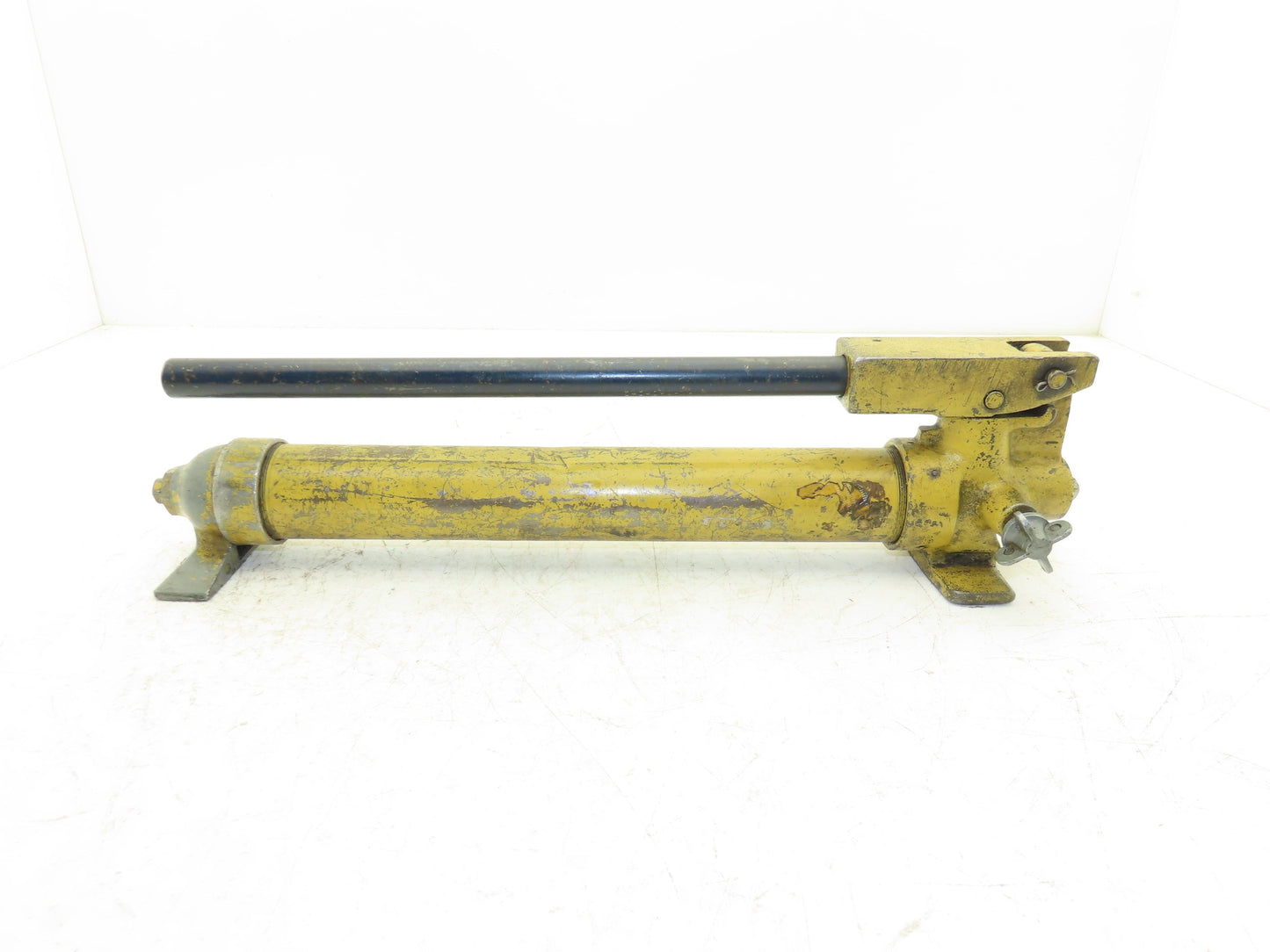 Enerpac P-39 Hydraulic Hand Pump 10,000 PSI Single Stage