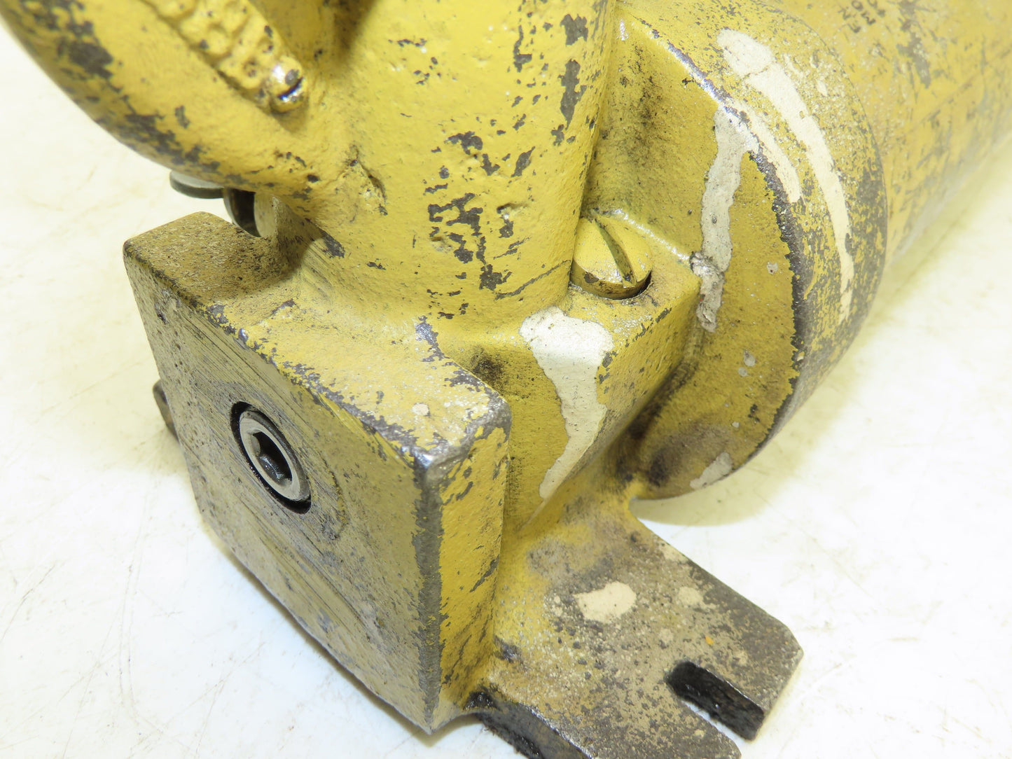 Enerpac P-80 Hydraulic Hand Pump 10,000 PSI 2 Stage