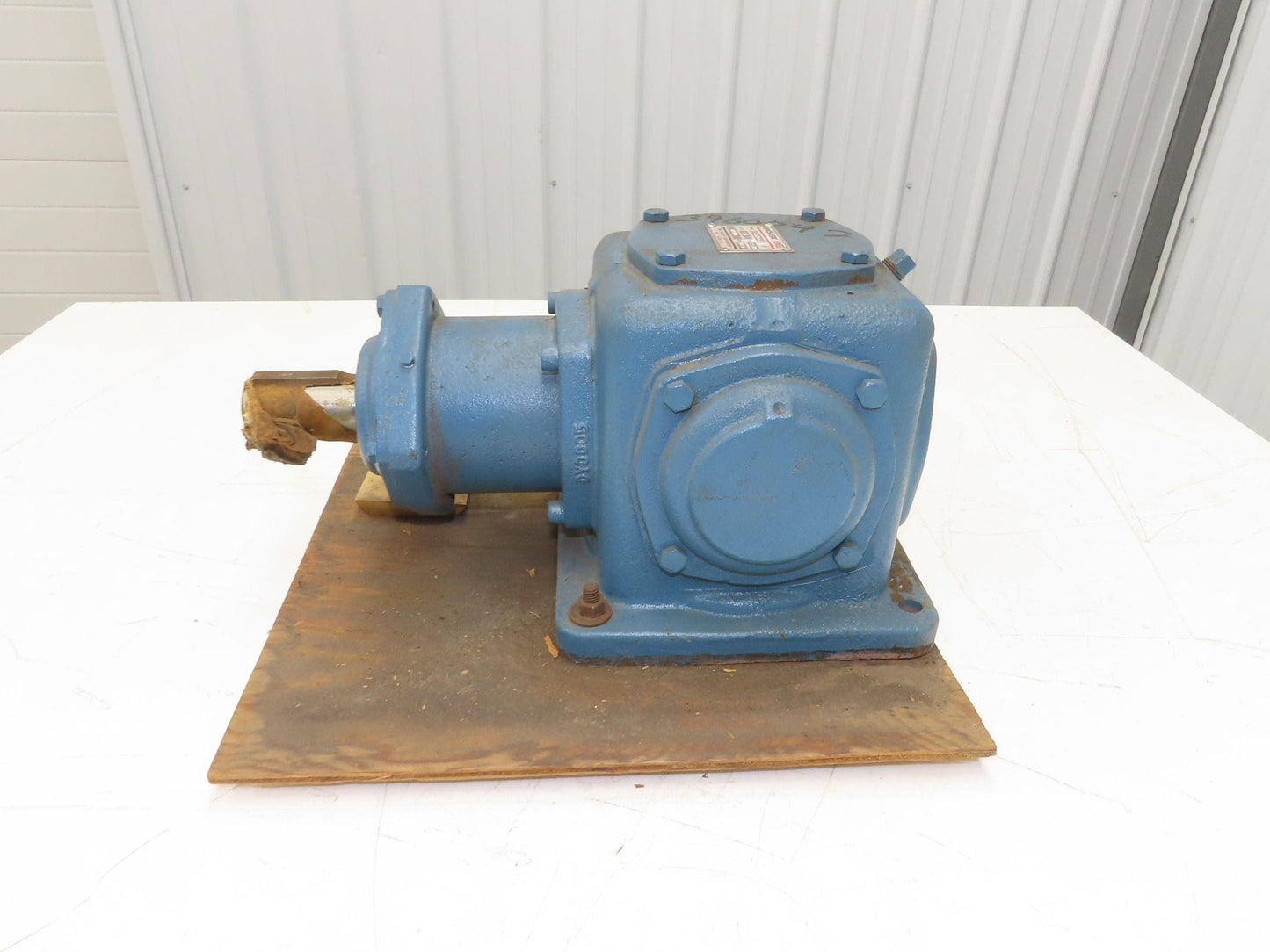 Morse 8M-1L0 Borg Warner Gearbox 2.1:1 Reducer 22.78Hp 833RPM LH Output