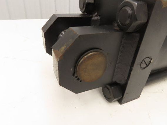 Yates Hydraulic Double Acting Cylinder 5" Bore 7" Stroke Clevis End