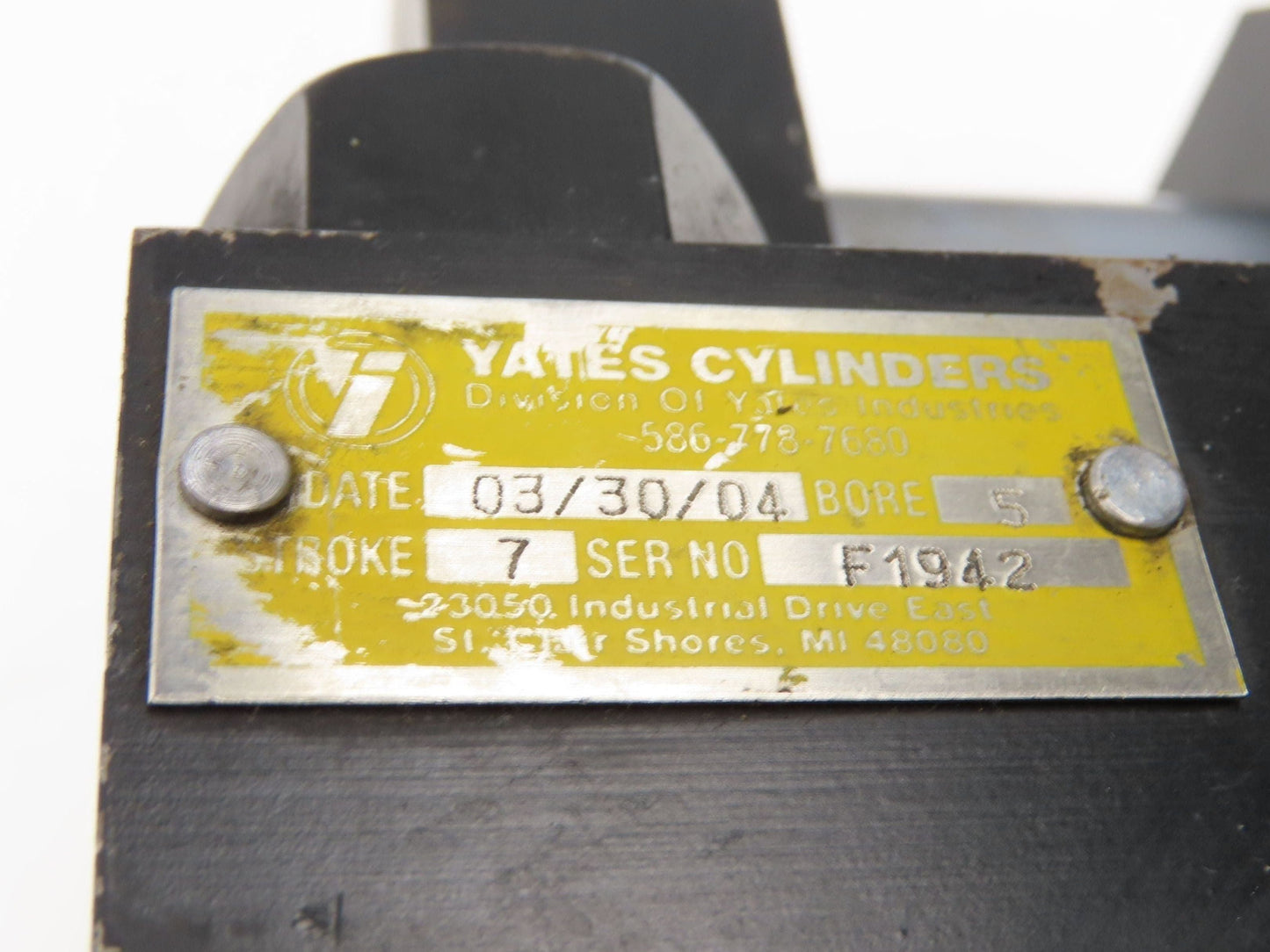 Yates Hydraulic Double Acting Cylinder 5" Bore 7" Stroke Clevis End