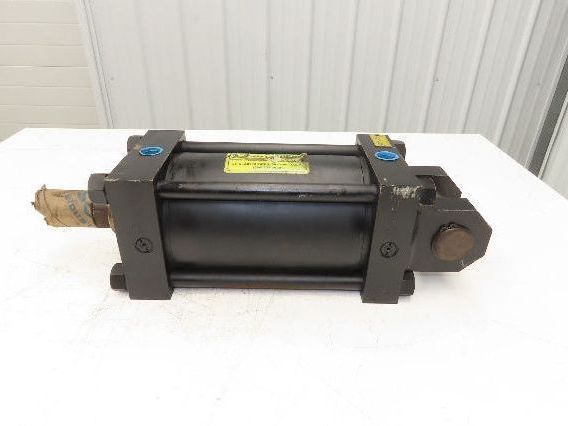 Yates Hydraulic Double Acting Cylinder 5" Bore 7" Stroke Clevis End