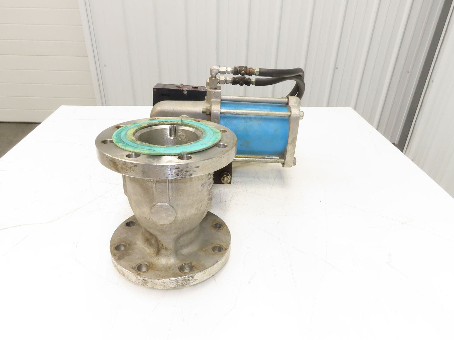 Jamesbury 4" Flanged Ball Valve Pneumatic Air Actuator w/Positioner