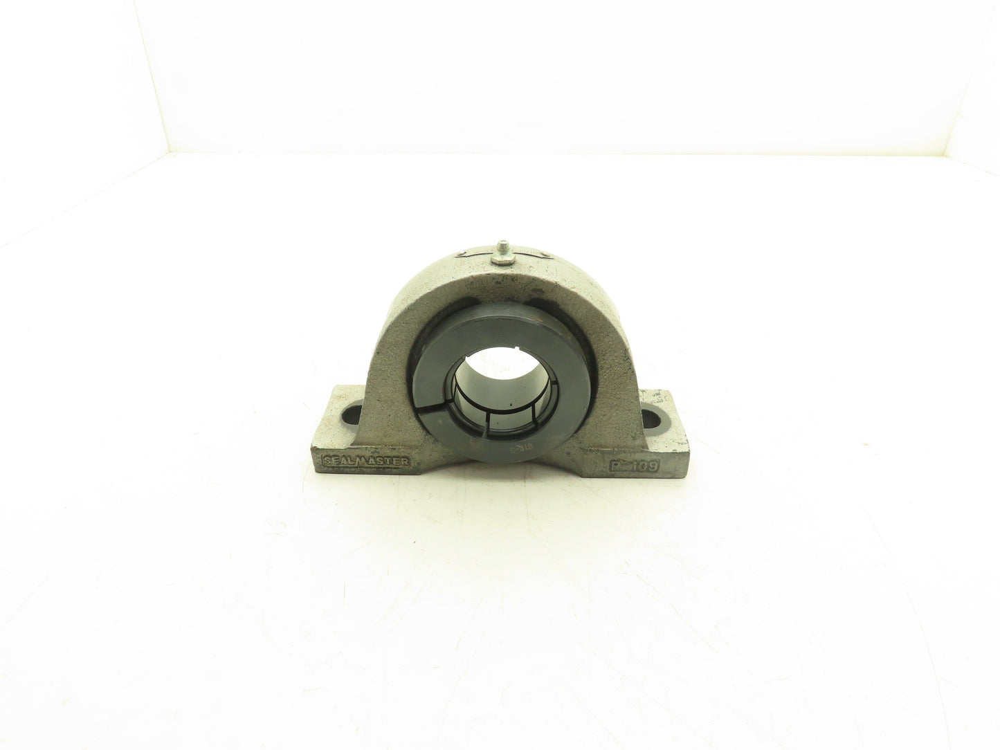 SealMaster NP-31 Pillow Block Bearing 1-15/16" Bore 2-Bolt