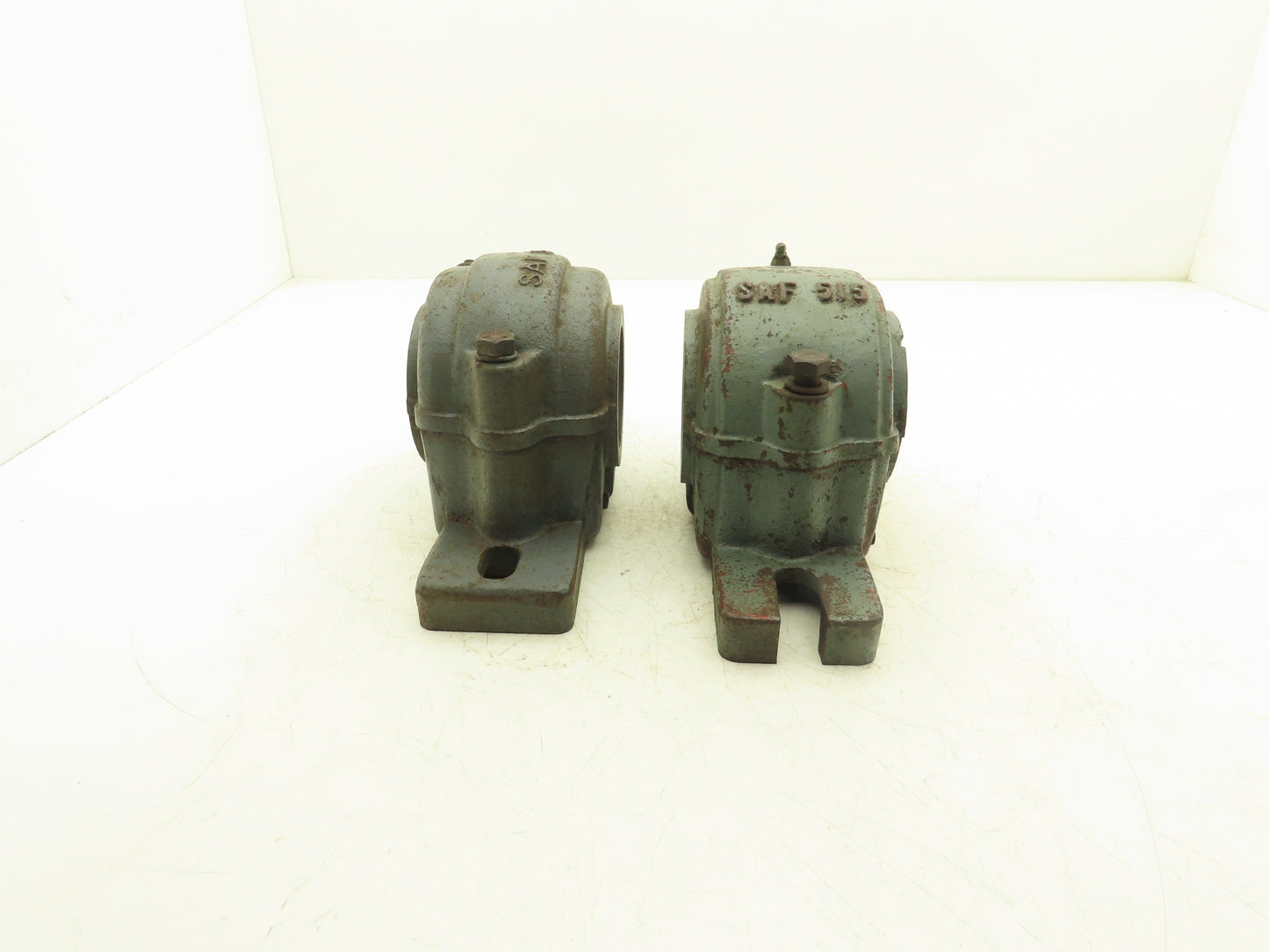 SKF SAF 515 Split Pillow Block Bearing 4-Bolt Housing Base Lot of 2 *NO INSERT