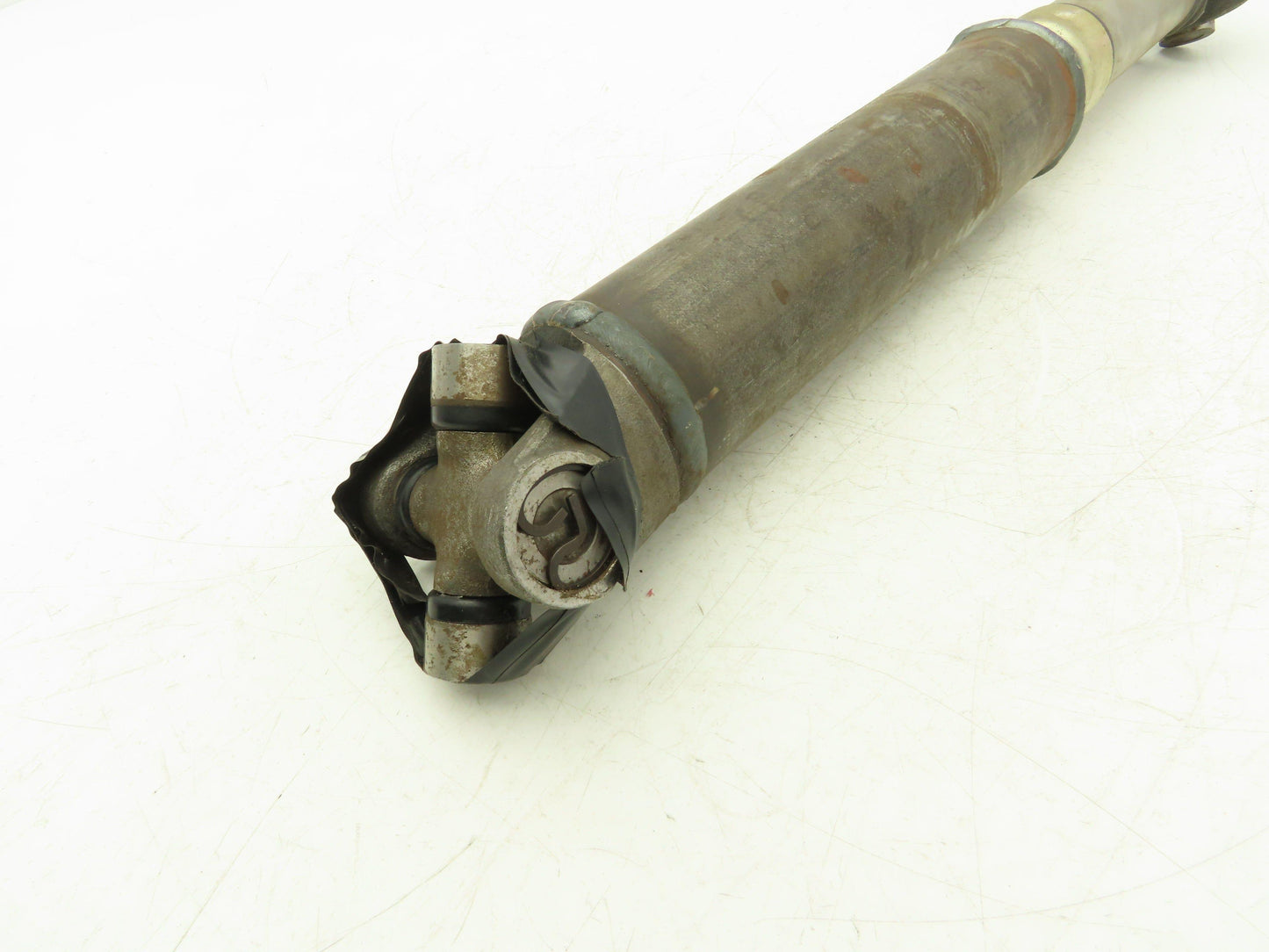 Neapco Drive Shaft 20.5"-24.5" Length 4" Slip Yoke 269 U-Joint Both Ends