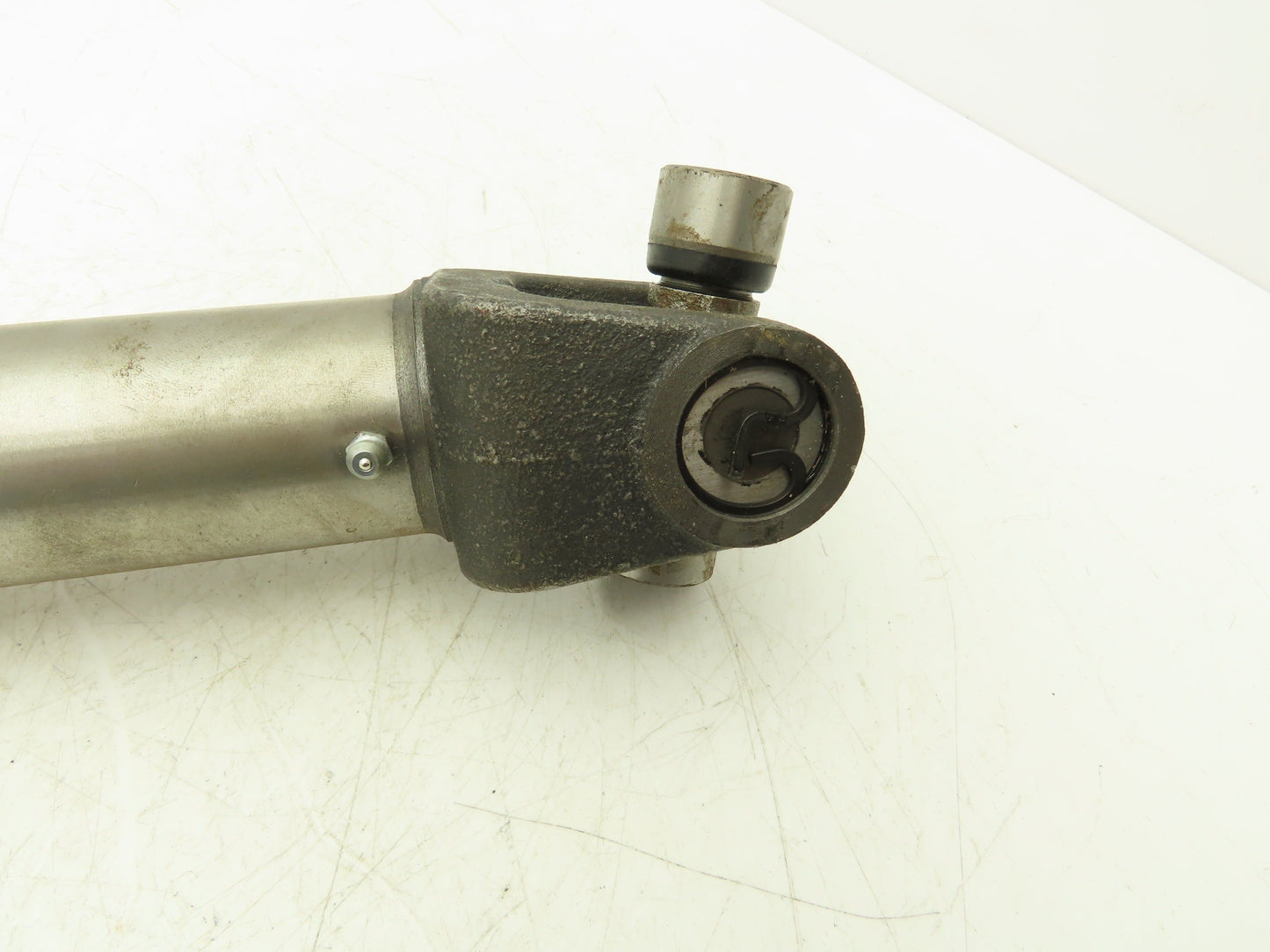 Neapco Drive Shaft 20.5"-24.5" Length 4" Slip Yoke 269 U-Joint Both Ends