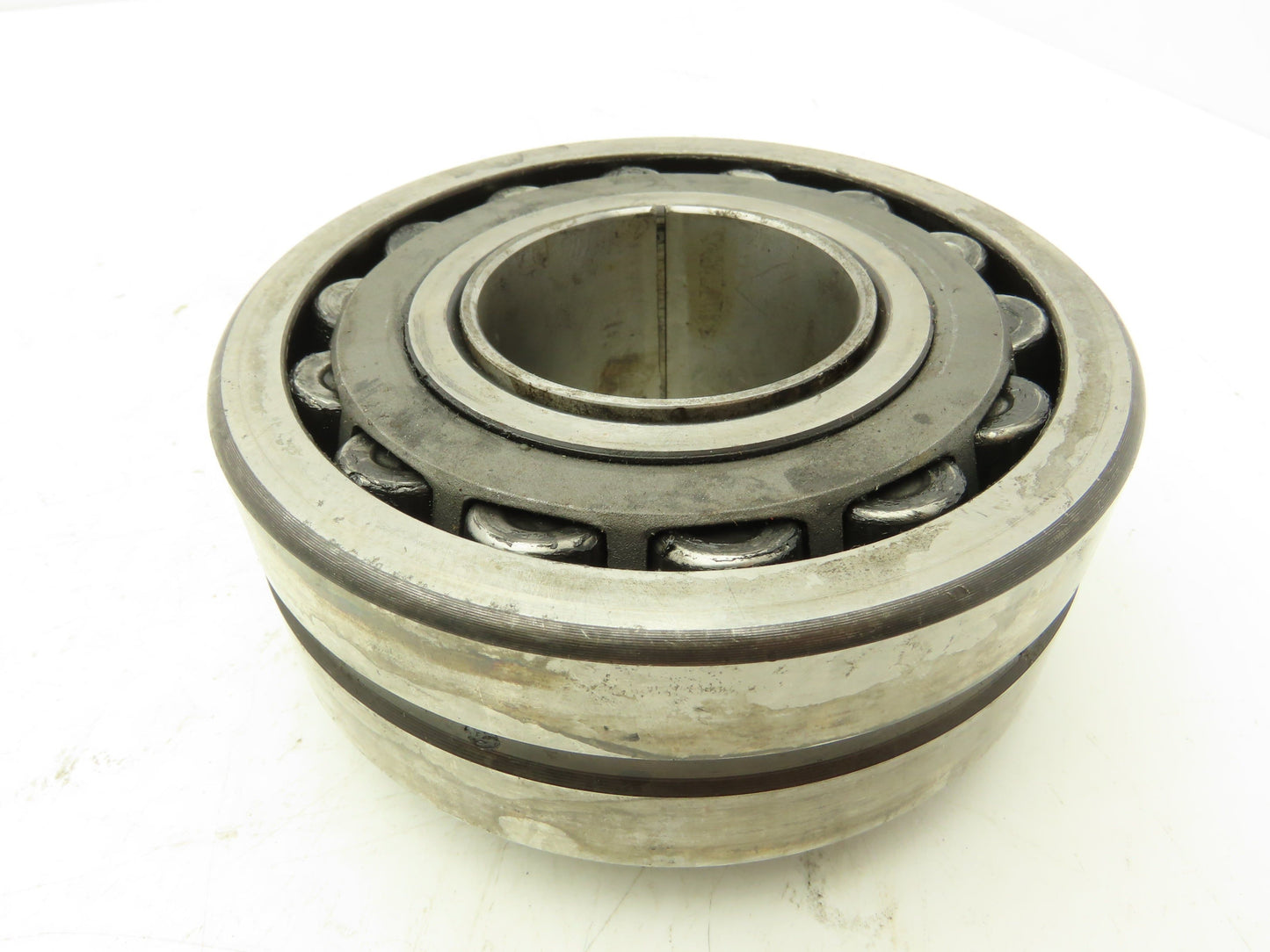 SKF 22313CCK C3 2-Row Curved Taper Roller Bearing 60mm ID 140mm OD 48mm W Open