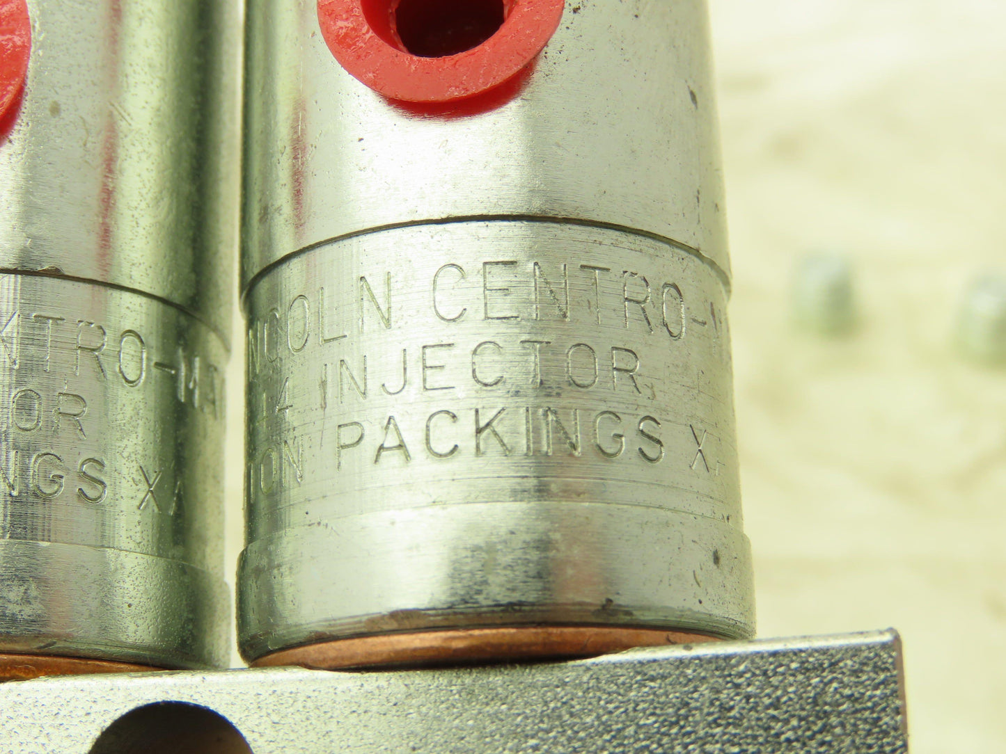 Lincoln 87349-2 Two Grease Injector Assembly Centro-Matic 750-1000psi 3/8 NPTF