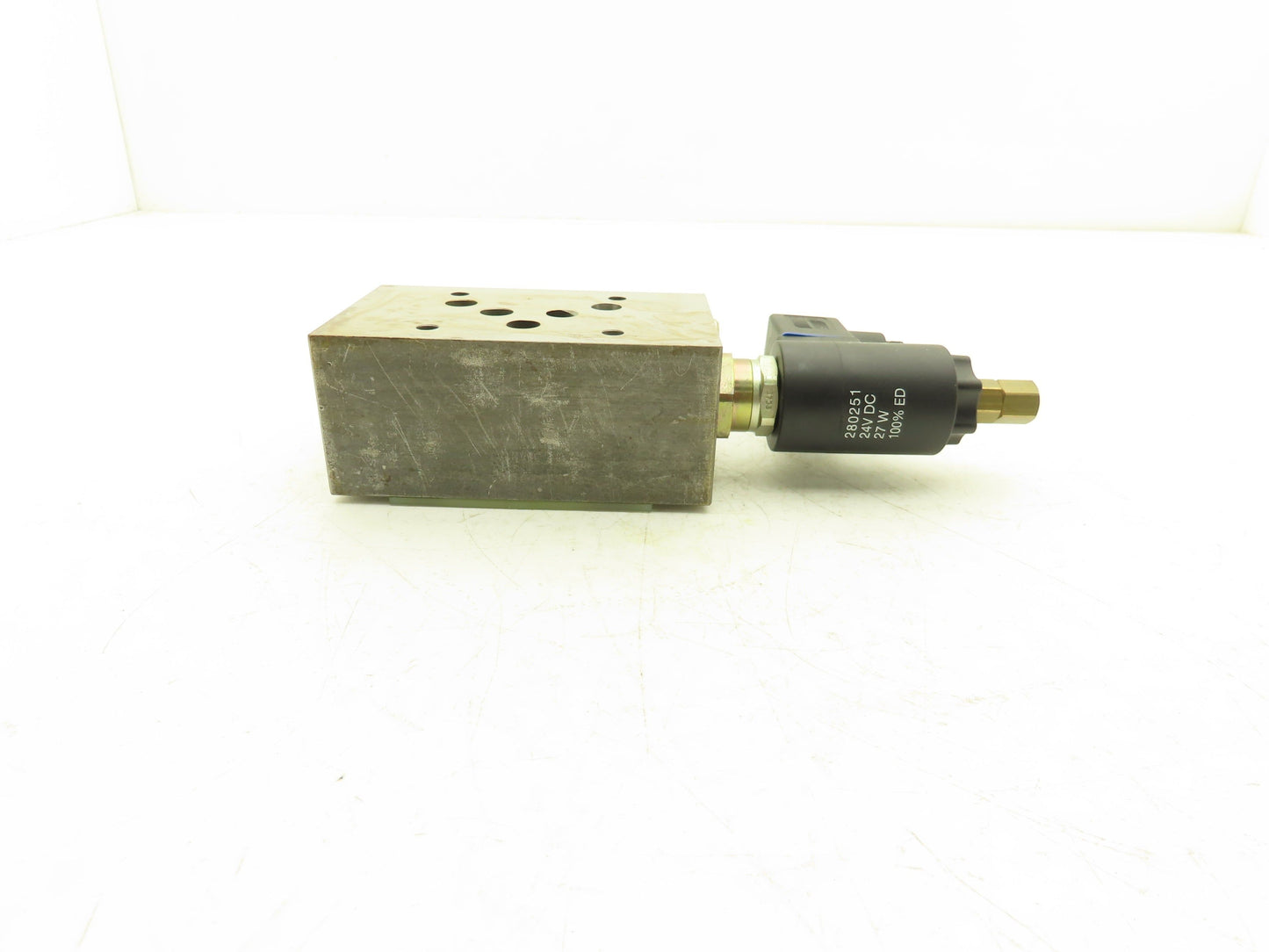 Denison SWDWVPB-2MD0-PT-L-10 Hydraulic Solenoid Cartridge Sandwich Valve 24VDC