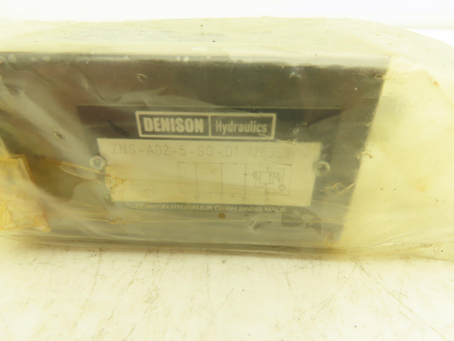 Denison ZNS-A02-5-S0-D1 Hydraulic Cartridge Relief Sandwich Valve
