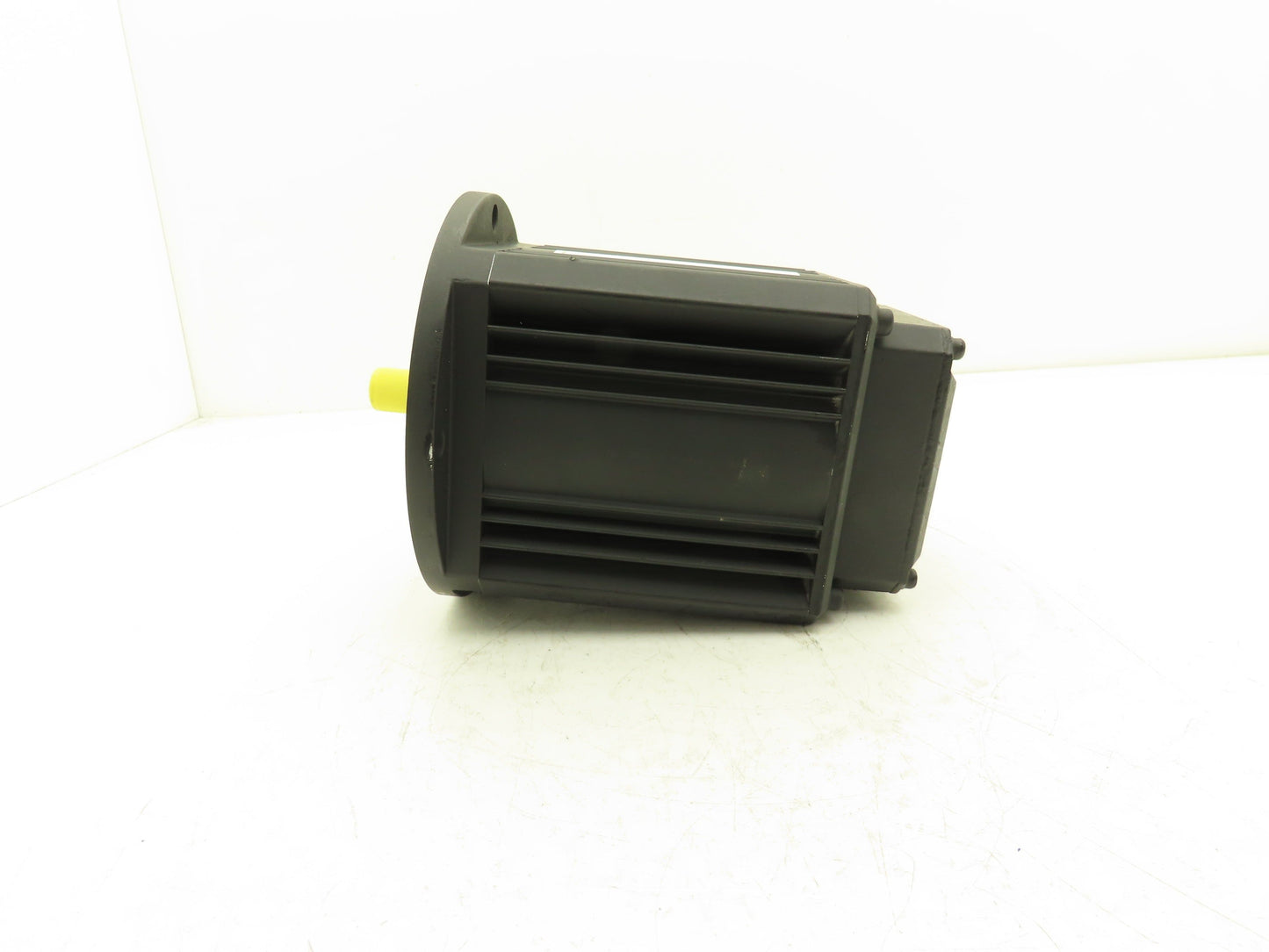 Baumuller DSG 71-B Servo Motor 2kW 2000 RPM 24V Brake