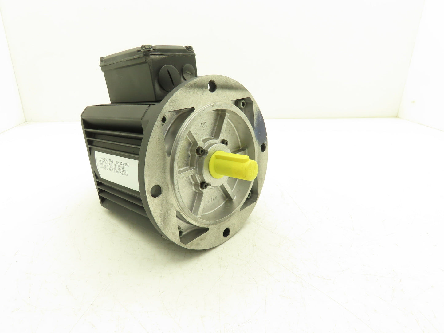 Baumuller DSG 71-B Servo Motor 2kW 2000 RPM 24V Brake