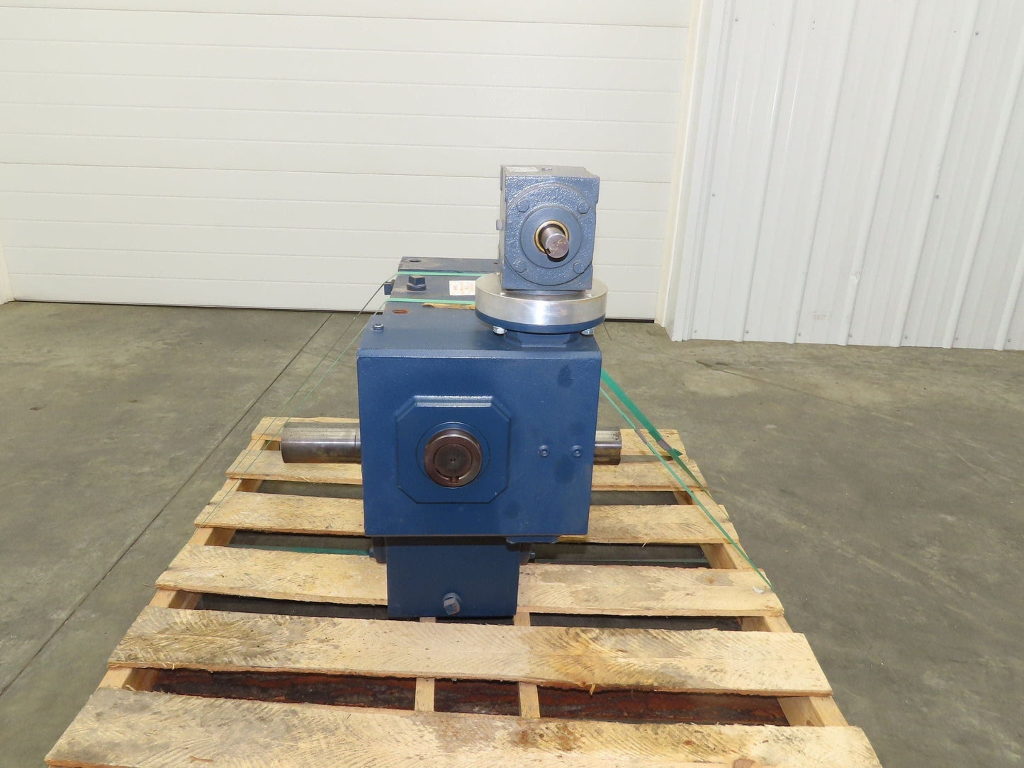 Grove Gear Ironman GR-DMQ-880-200-D2-140 Double Reduction Worm Gearbox 8Hp 200:1
