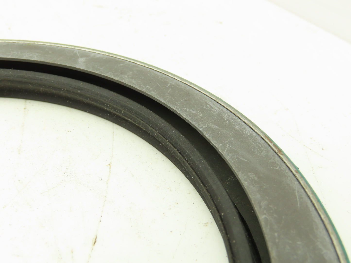 SKF 56160 Joint Radial Oil Seal 5.63" Shaft 7.126" Bore 0.5" Width 7.131 OD