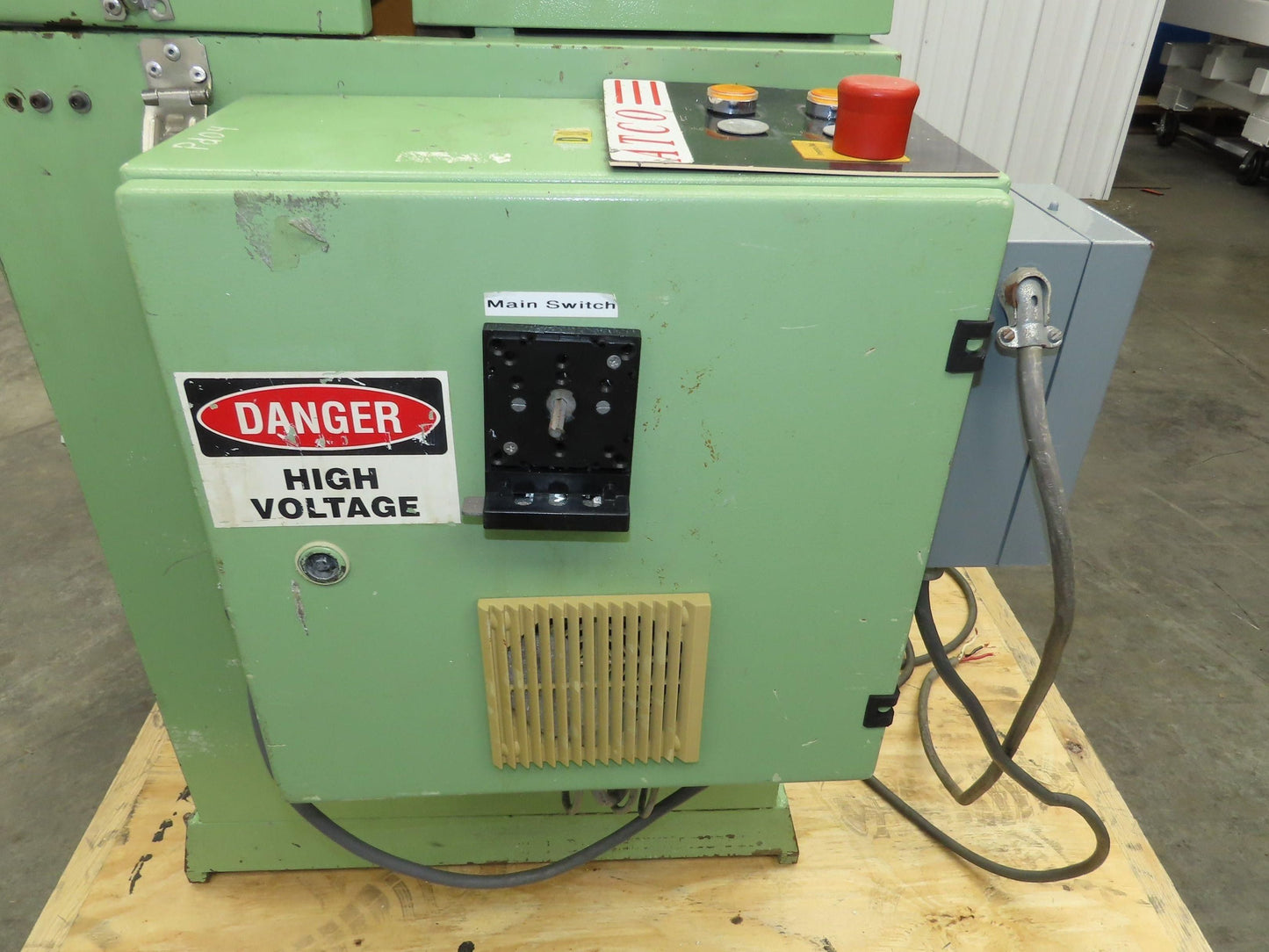 Rotox End Milling Machine Window Manufacture Atc 480V 3Ph