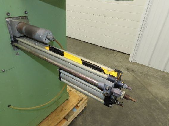 Rotox End Milling Machine Window Manufacture Atc 480V 3Ph