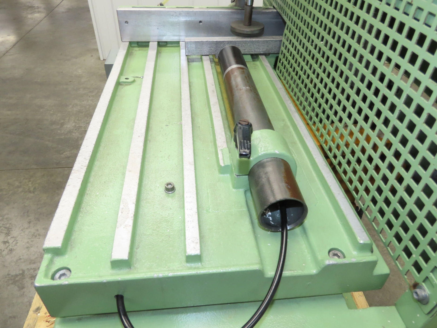 Rotox End Milling Machine Window Manufacture Atc 480V 3Ph