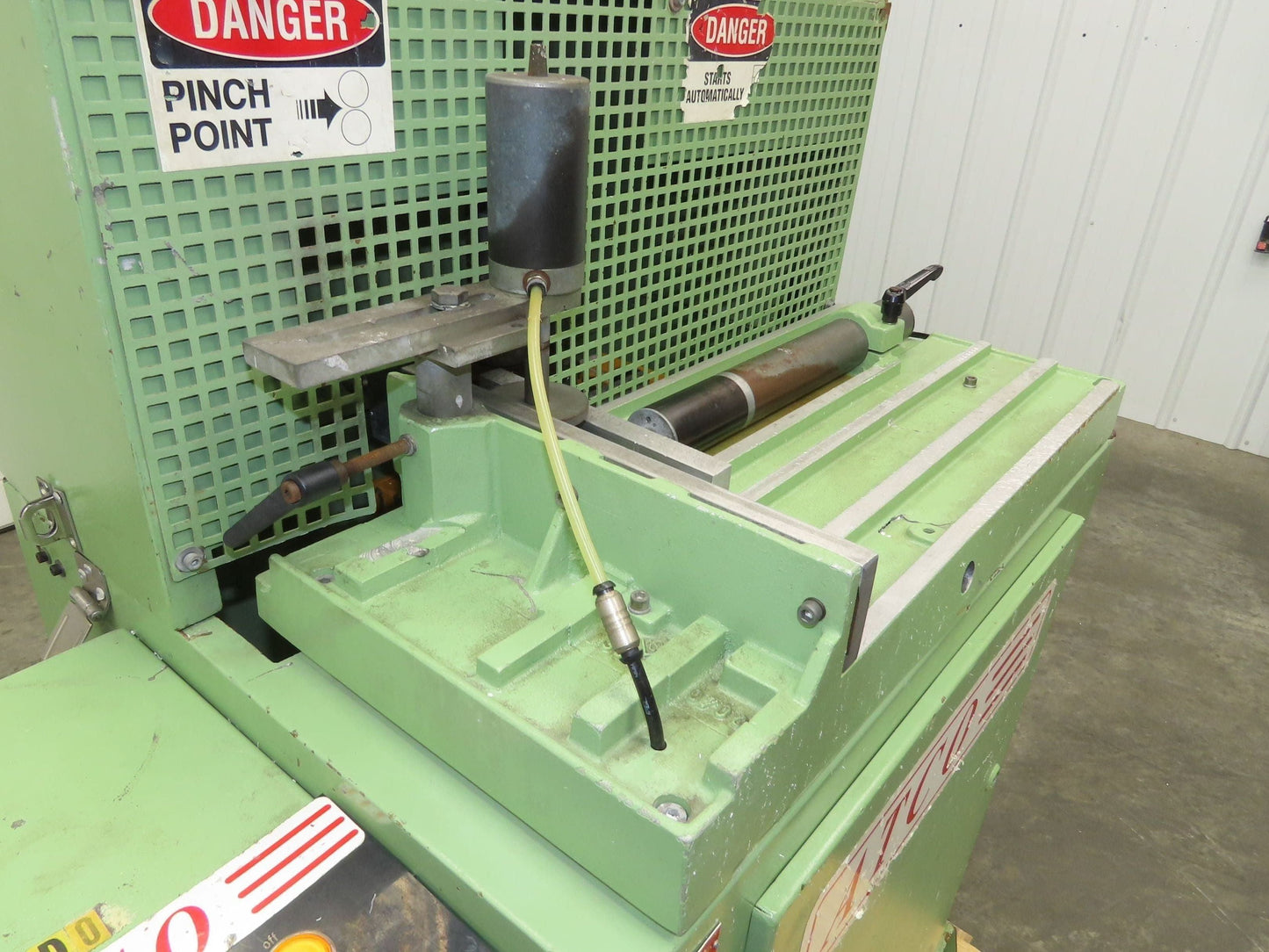 Rotox End Milling Machine Window Manufacture Atc 480V 3Ph