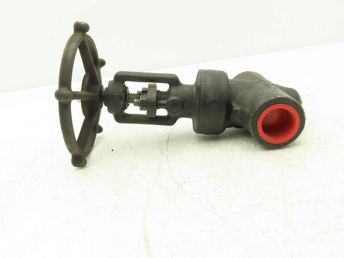 R-P&C FWB80-D Globe Valve Forged Steel 1" NPT Rising Stem