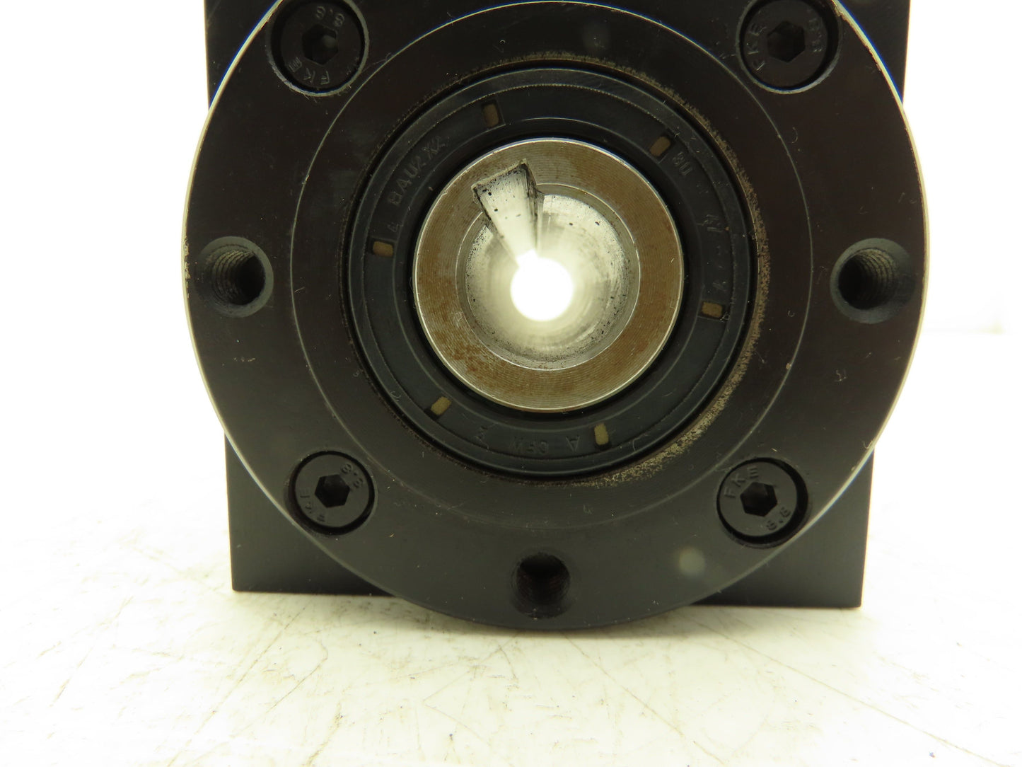 Vogel H1 Bevel Gear Drive 1:1 Gearbox 18mm Hollow Shaft Output