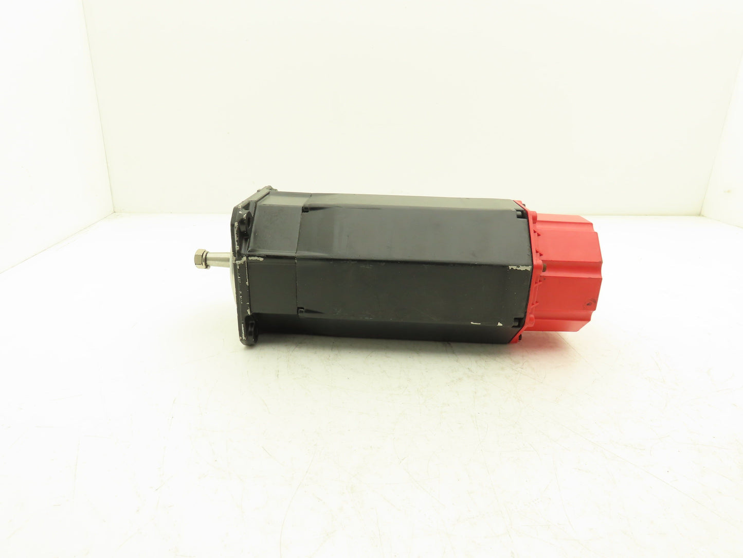 Fanuc A06B-0128-B175-R AC Servo Motor 114V 3PH 3000 RPM -Encoder A860-0360-V501
