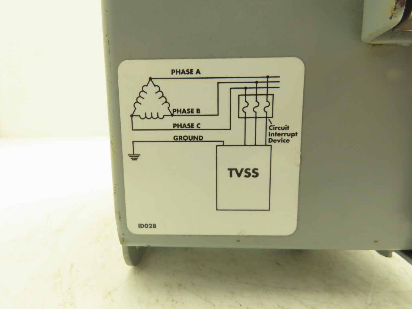 Innovative Technology P-480NN+C Transient Voltage Surge Suppressor 480V 3PH