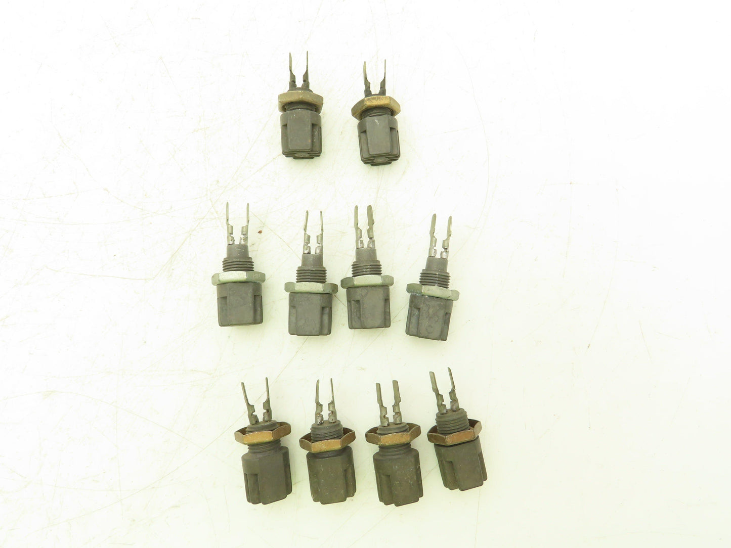 Dale 7318 Resistor 16 Ohm 3% 25W Lot of 10 Mixed 7318 & 7825 &7332
