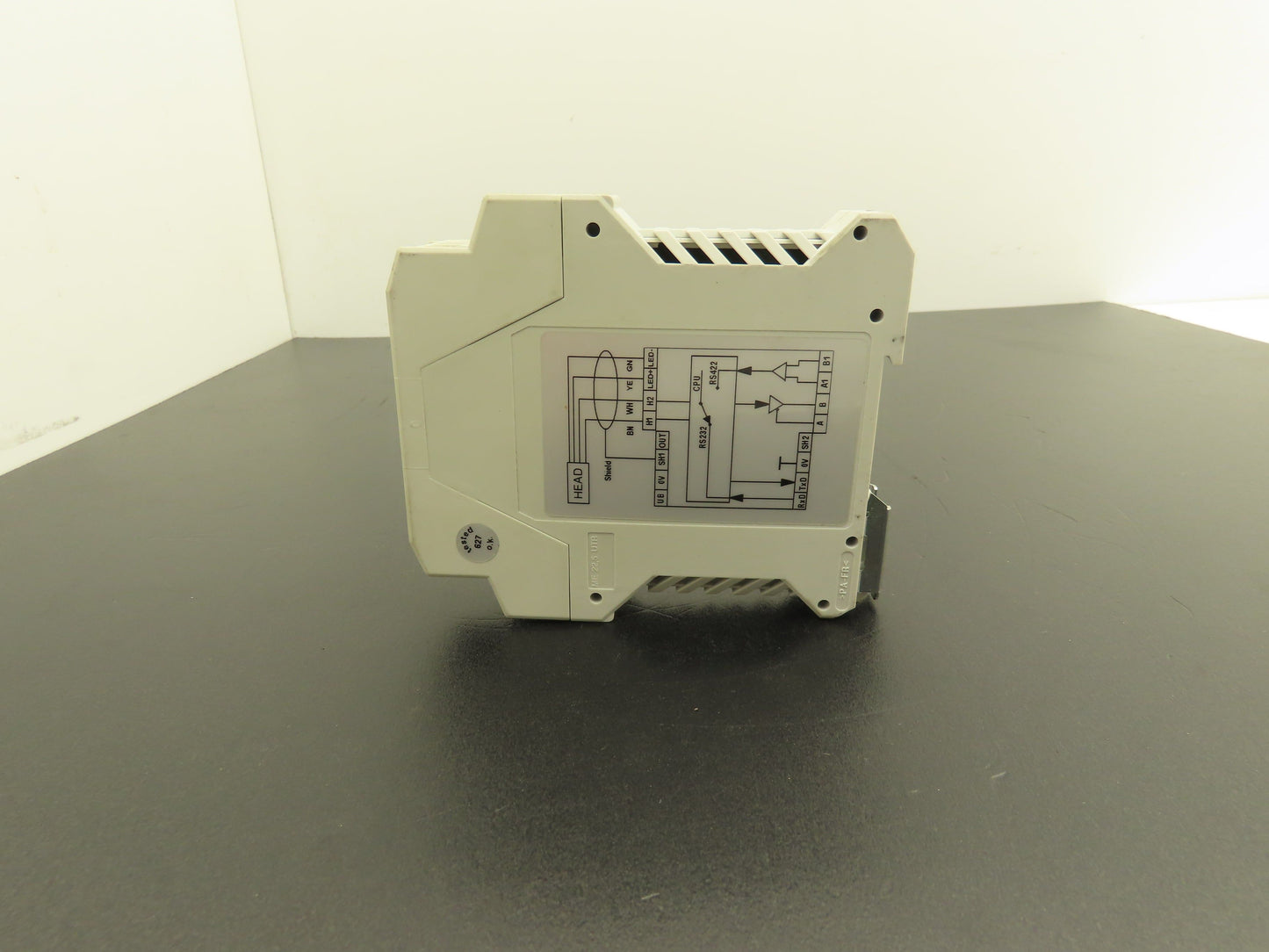 Mazak CIA3SX1R1G08-MA Interface Adaptor 24vDC IP20 DIN Mountable