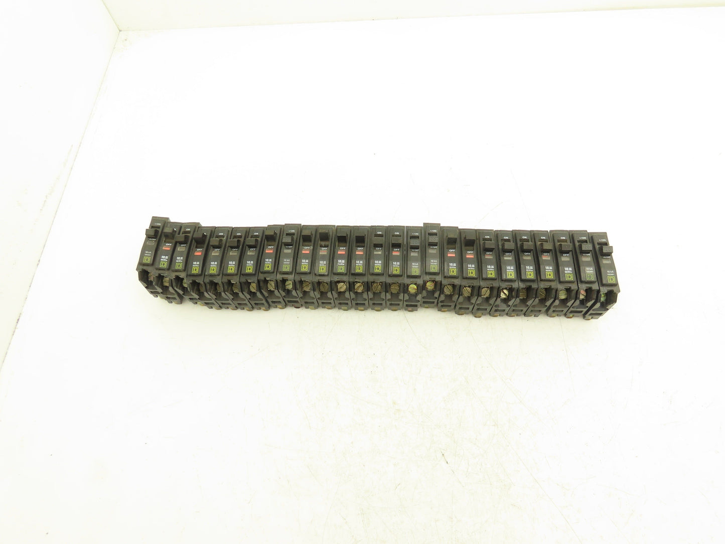 Square D QOB Circuit Breaker 10/20A 8-14AWG 1Ph 120/240v Mixed Lot of 26