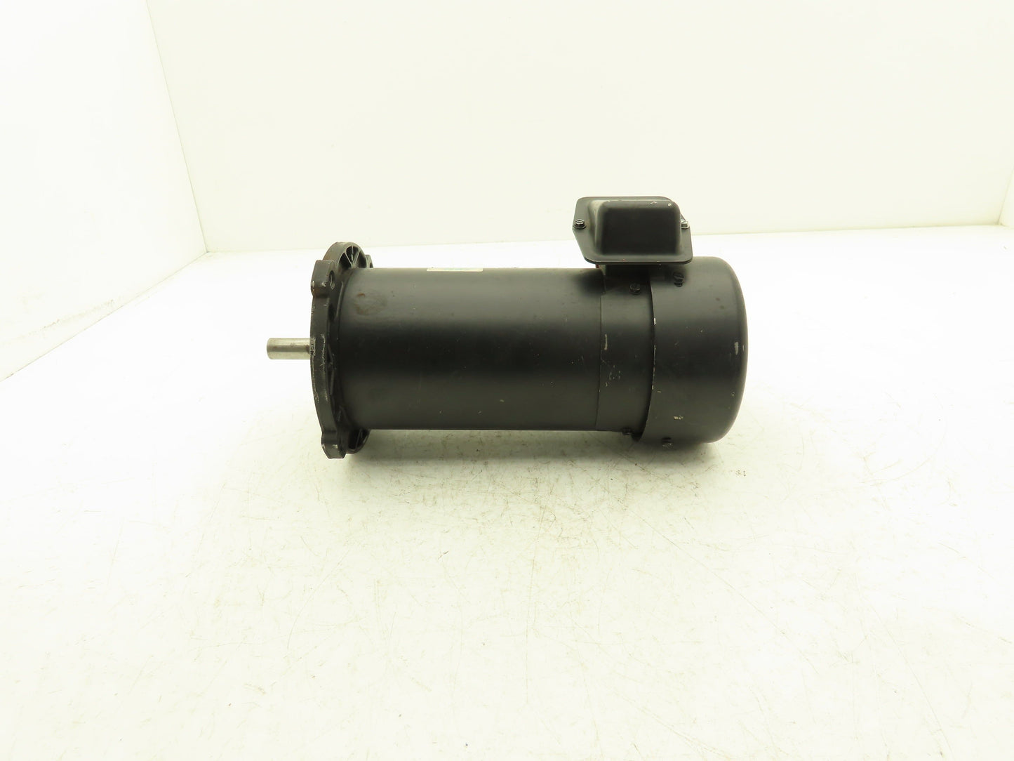 Dayton 4Z524A Permanent Magnet DC Motor 1/2Hp 2.8A 1750 RPM 180V 56C