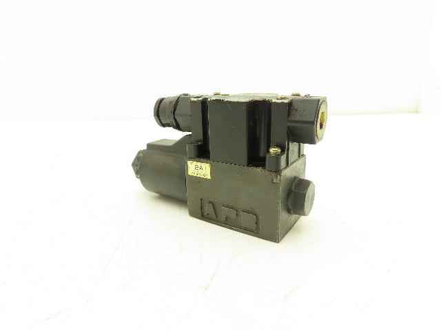 Tokimec DG4V-3-2A-M-P7-H-7-52 Hydraulic Directional Control Solenoid Valve 24VDC
