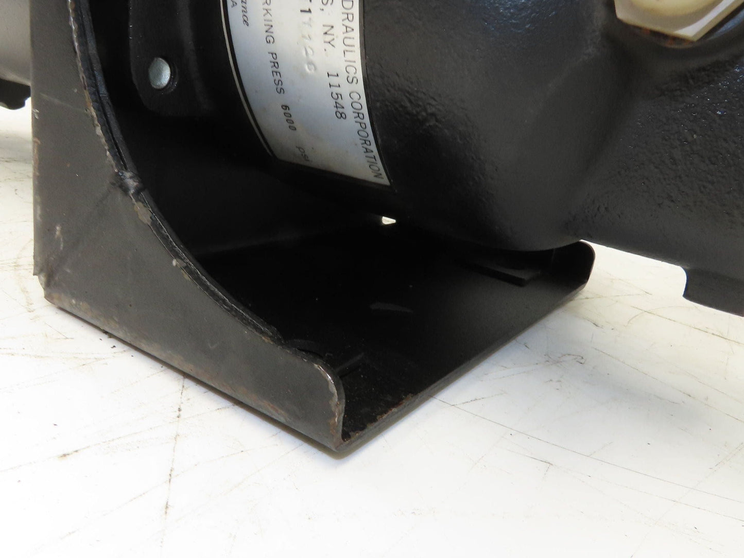 Pall HH9900D24 TB T1 High Pressure Hydraulic Filter SAE Flanged 6000 PSI