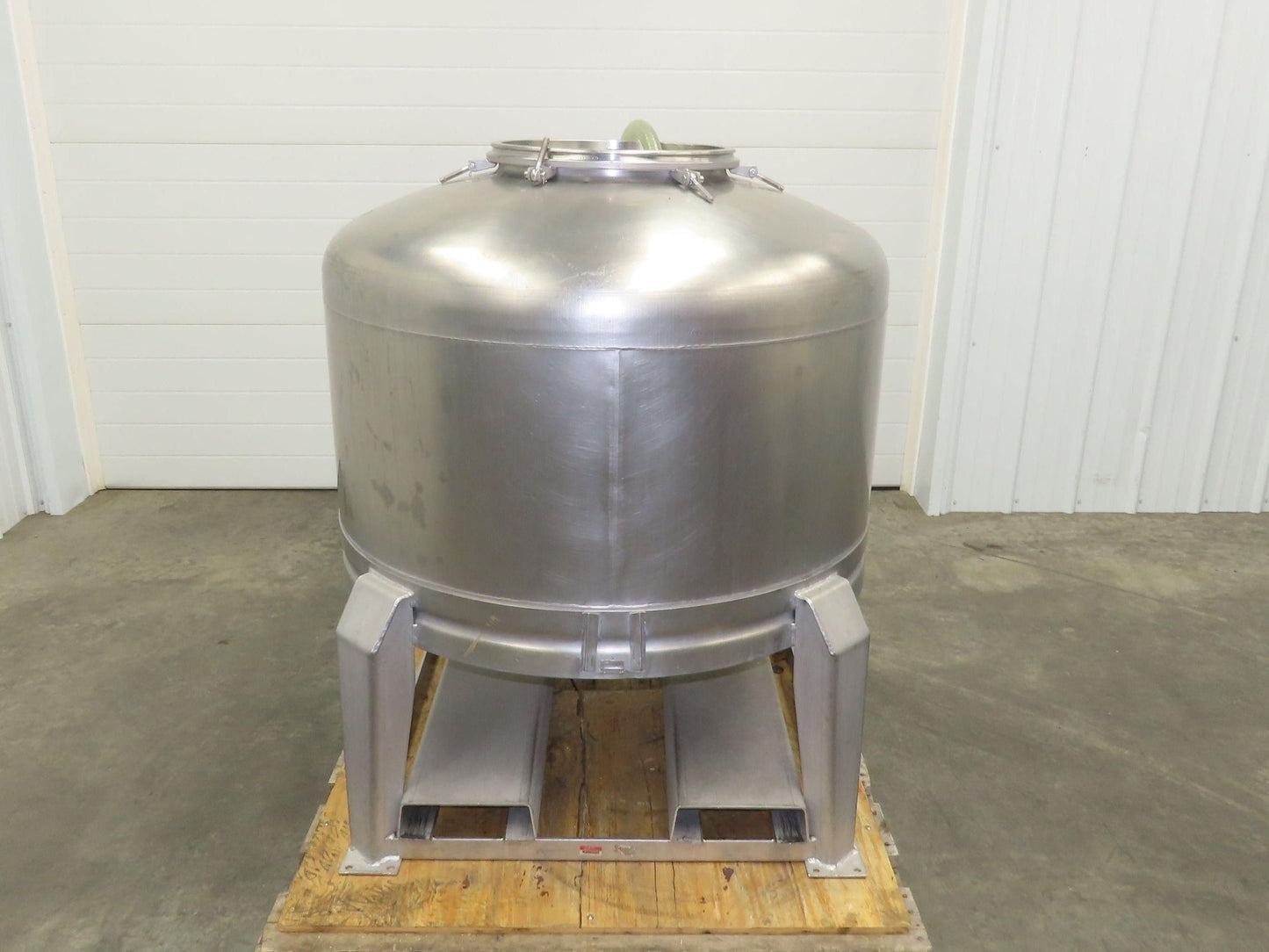 Mobile Stainless Steel Mixing Vessel 136 Gallon Tank Food Grade Sanitary Drain