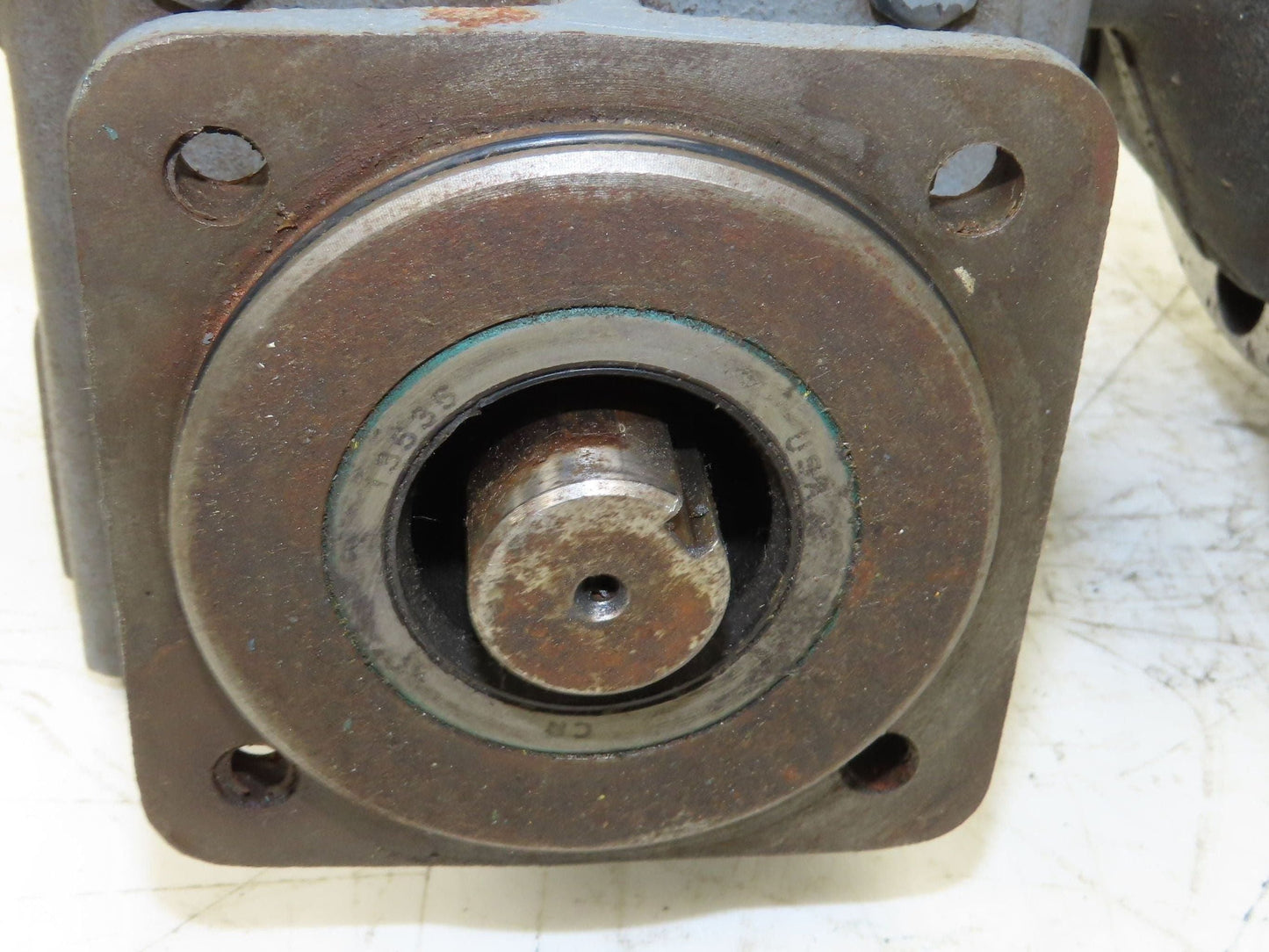 Leeson C145T11FC1F AC Gearmotor 4.75:1 Hub City Reducer 239rpm 1Hp 230/460v LH