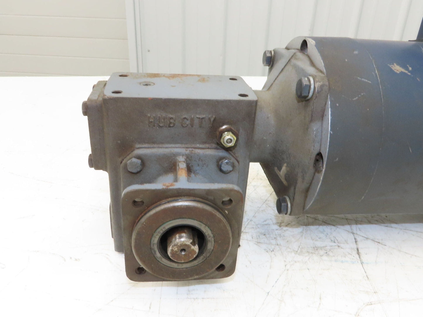 Leeson C145T11FC1F AC Gearmotor 4.75:1 Hub City Reducer 239rpm 1Hp 230/460v LH