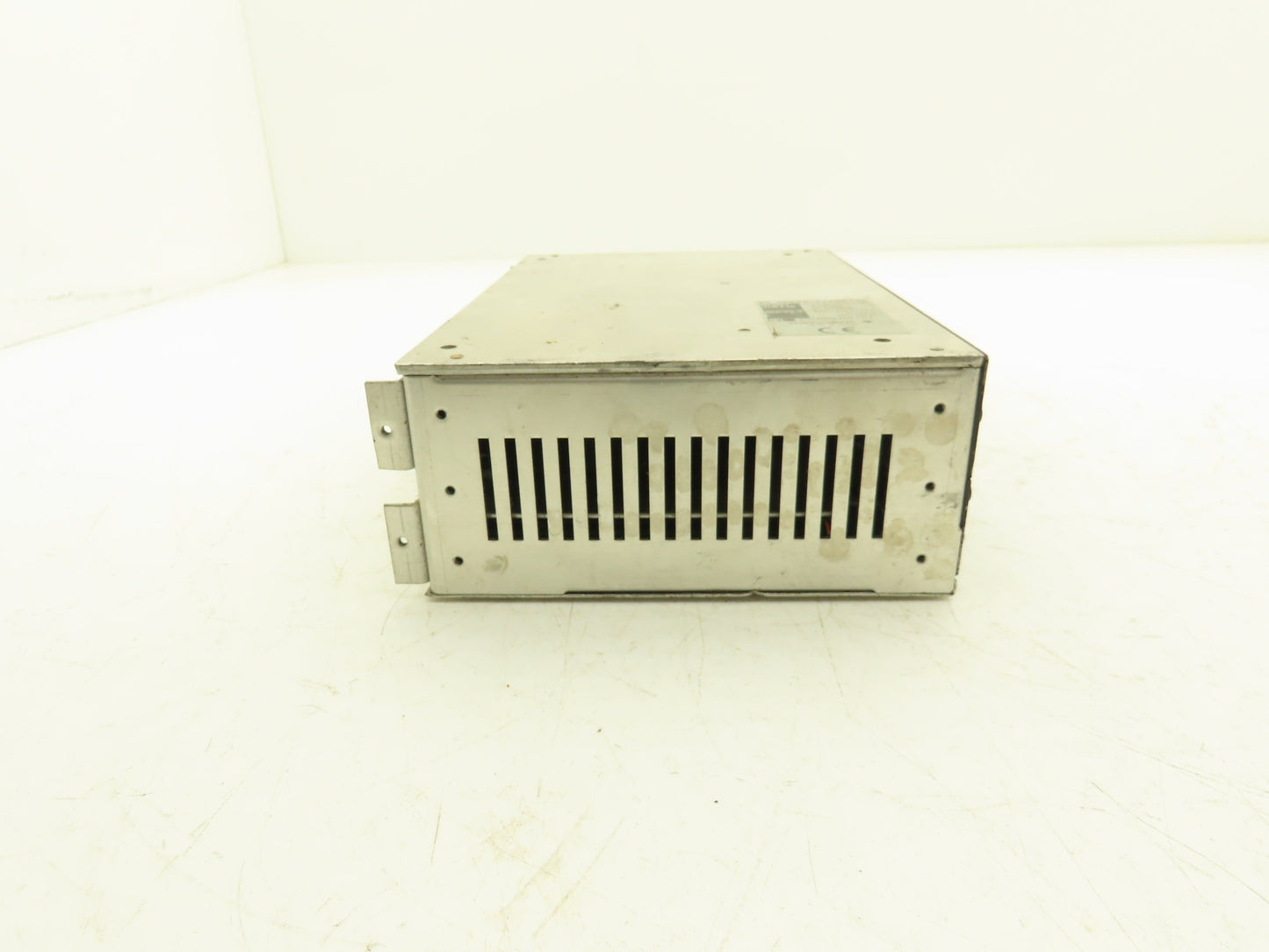 Yokogawa Dynaserv UR1015C0ZB-2CN*C DD Servo Drive Actuator 230VAC 300VA V2.25