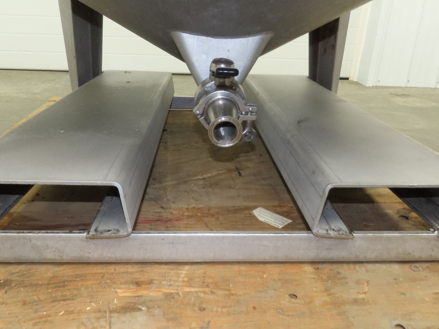 Mobile Stainless Steel Mixing Vessel 136 Gallon Tank Food Grade Sanitary Drain