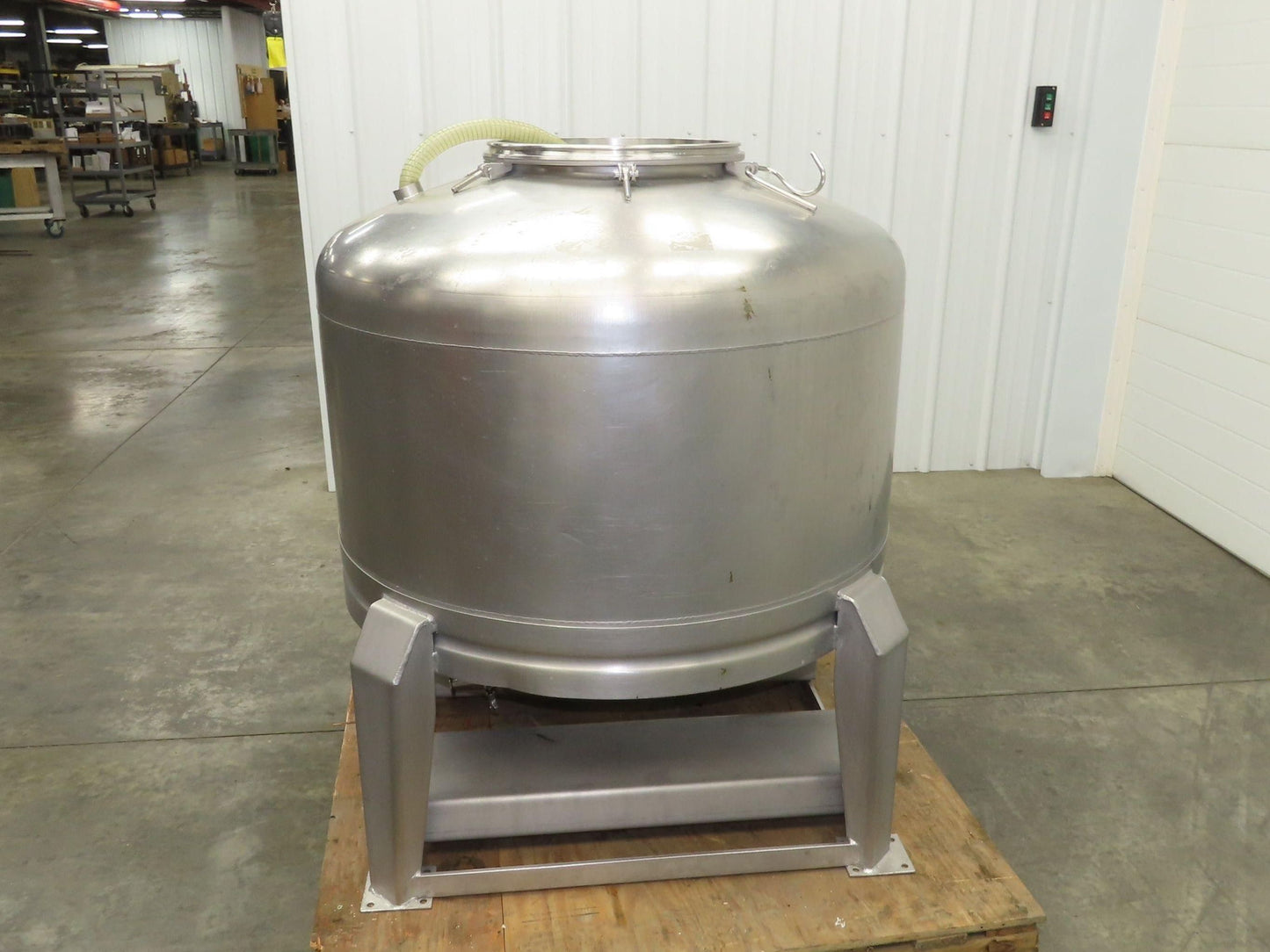 Mobile Stainless Steel Mixing Vessel 136 Gallon Tank Food Grade Sanitary Drain