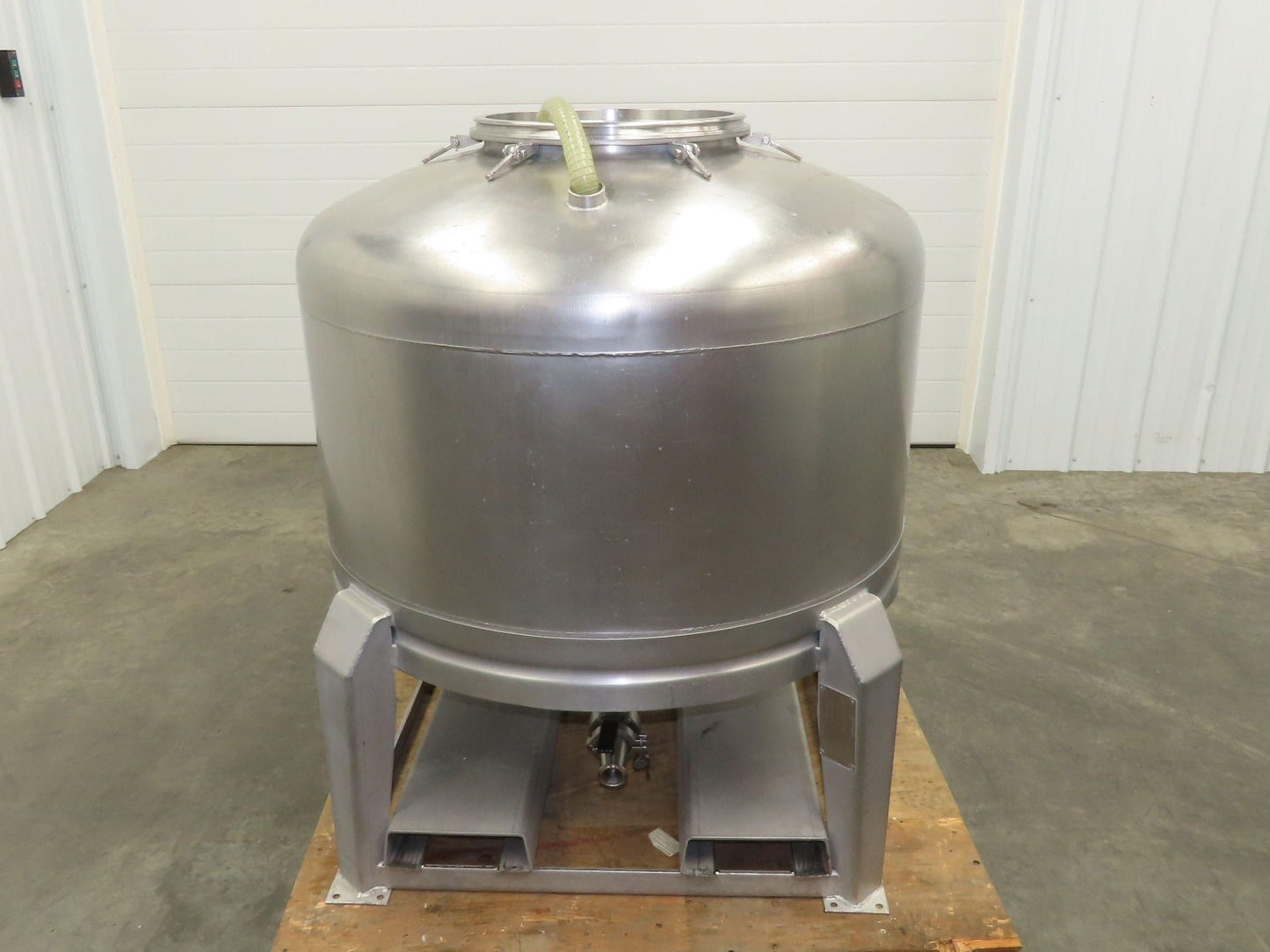 Mobile Stainless Steel Mixing Vessel 136 Gallon Tank Food Grade Sanitary Drain