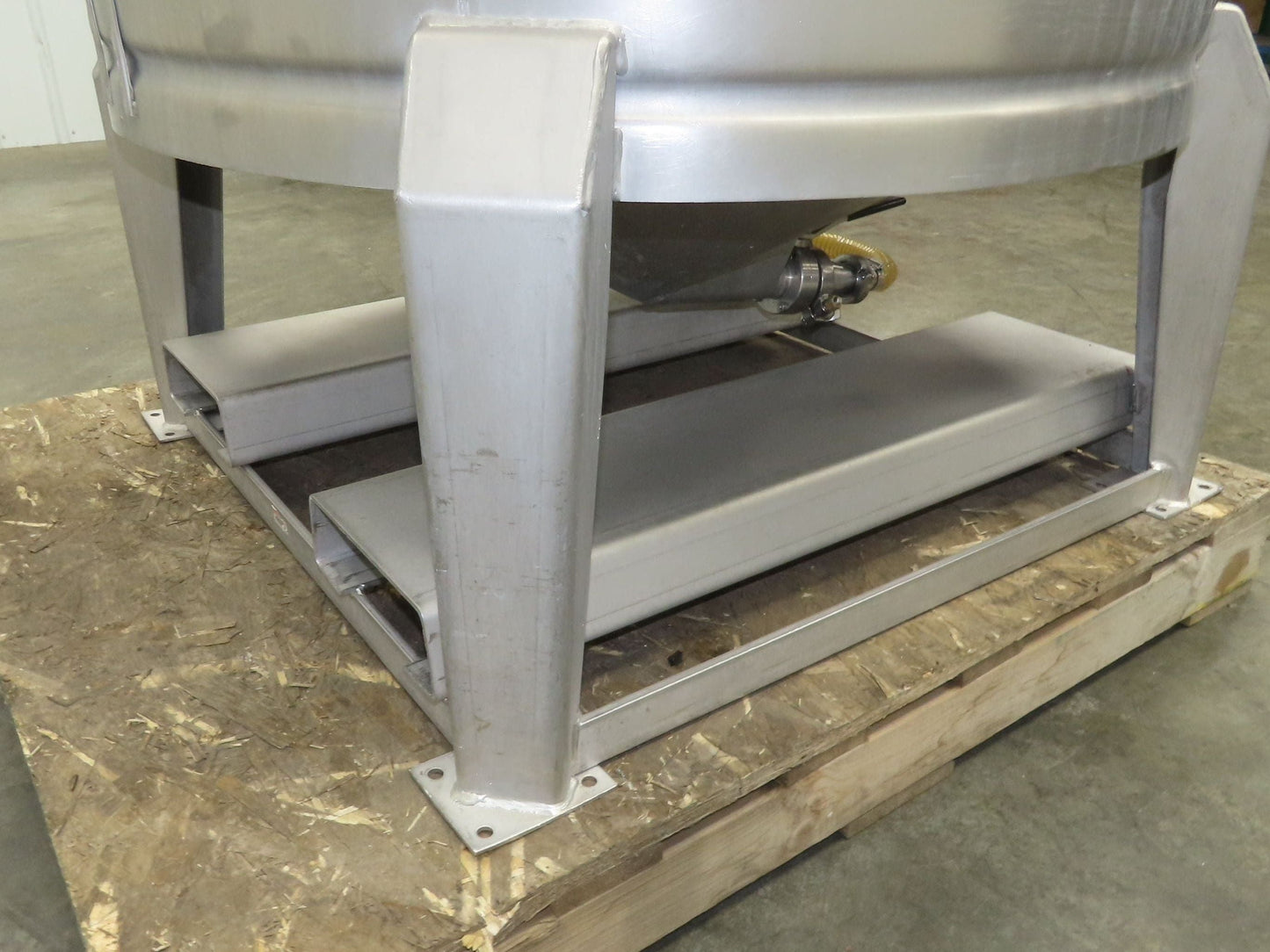 Mobile Stainless Steel Mixing Vessel 136 Gallon Tank Food Grade Sanitary Drain