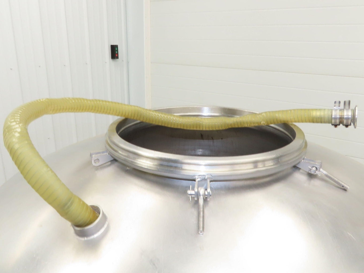 Mobile Stainless Steel Mixing Vessel 136 Gallon Tank Food Grade Sanitary Drain