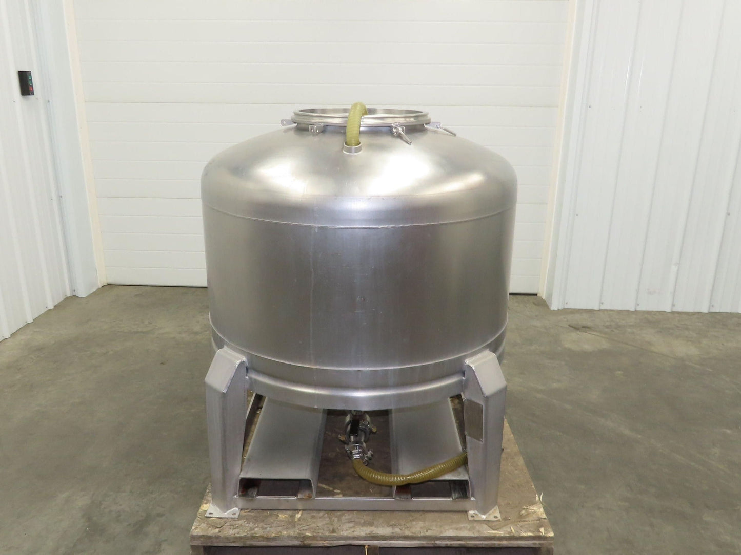 Mobile Stainless Steel Mixing Vessel 136 Gallon Tank Food Grade Sanitary Drain