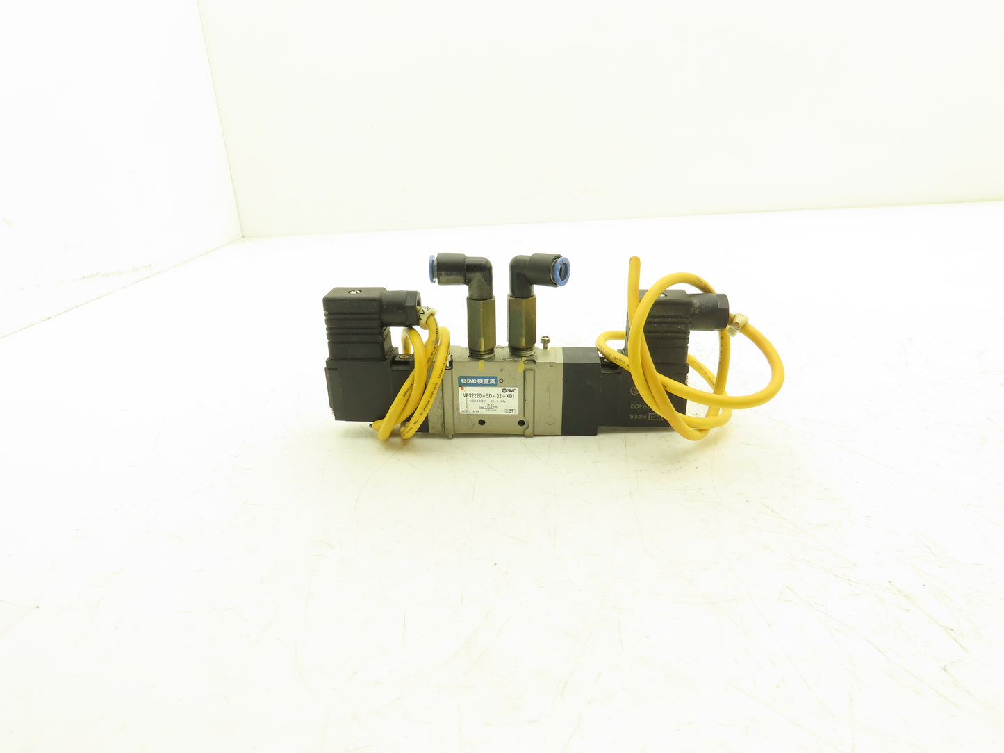 SMC VFS2220-5D-02-XD1 4/5 Pneumatic Double Solenoid Valve 24VDC