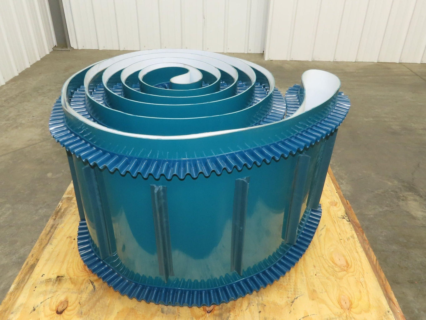 Incline Elevator Conveyor Belt Endless Green PVC Side-Wall Cleated 22.6"W x 47'L