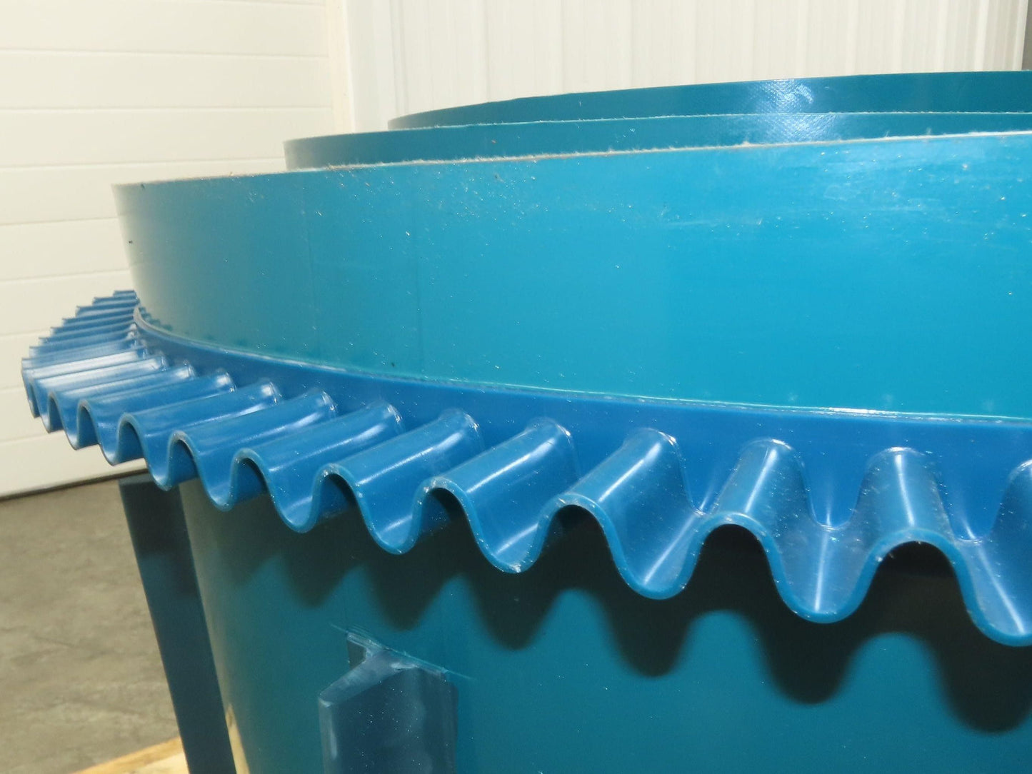 Incline Elevator Conveyor Belt Endless Green PVC Side-Wall Cleated 22.6"W x 47'L