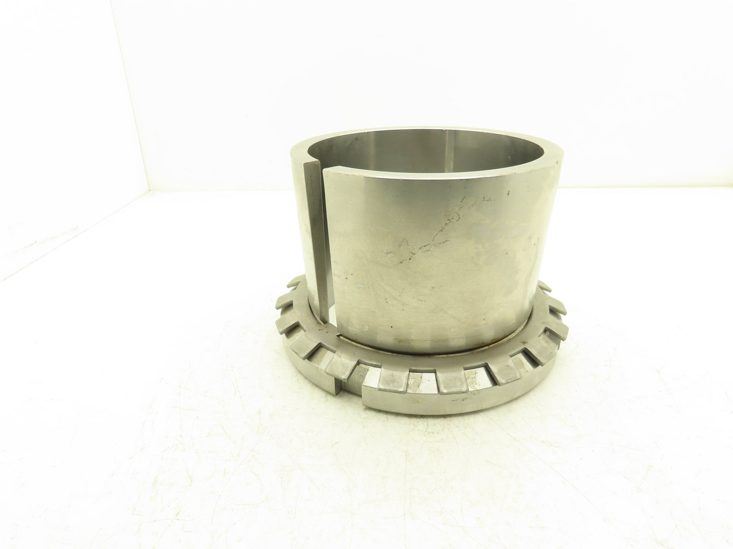 SKF S144-7-15/16 Bearing Sleeve Adapter 7-15/16" Bore w/Locknut