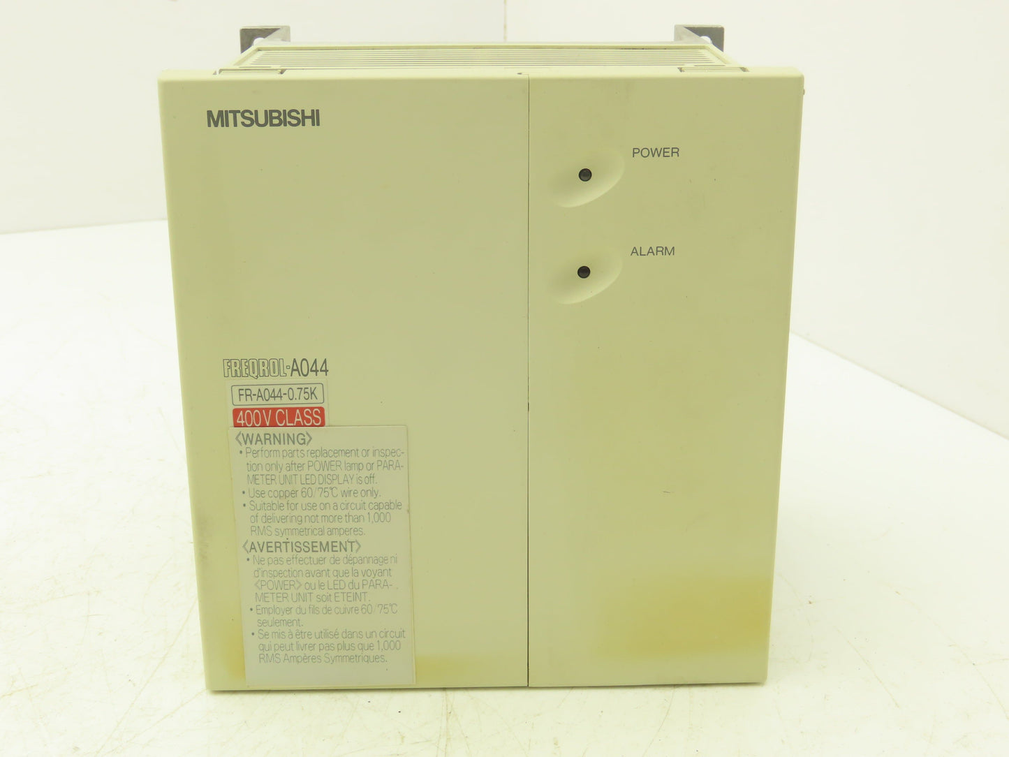 Mitsubishi FR-A044-0.75K-UL Inverter FREQROLA044 VFD AC Drive 3HP 380-460VAC 3PH